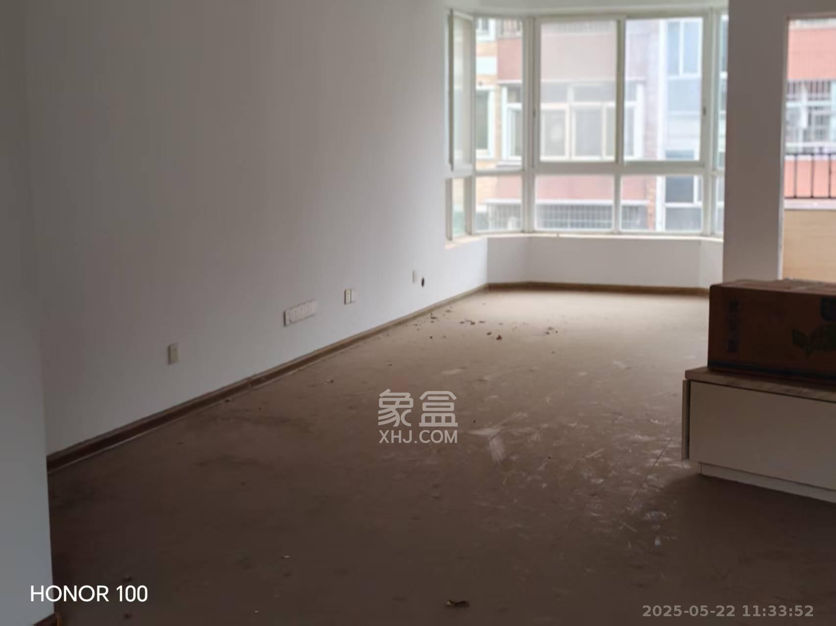 山水庭院  3室1厅1卫    1700.0元/月 山水庭院  3室1厅1卫    1700.0元/月