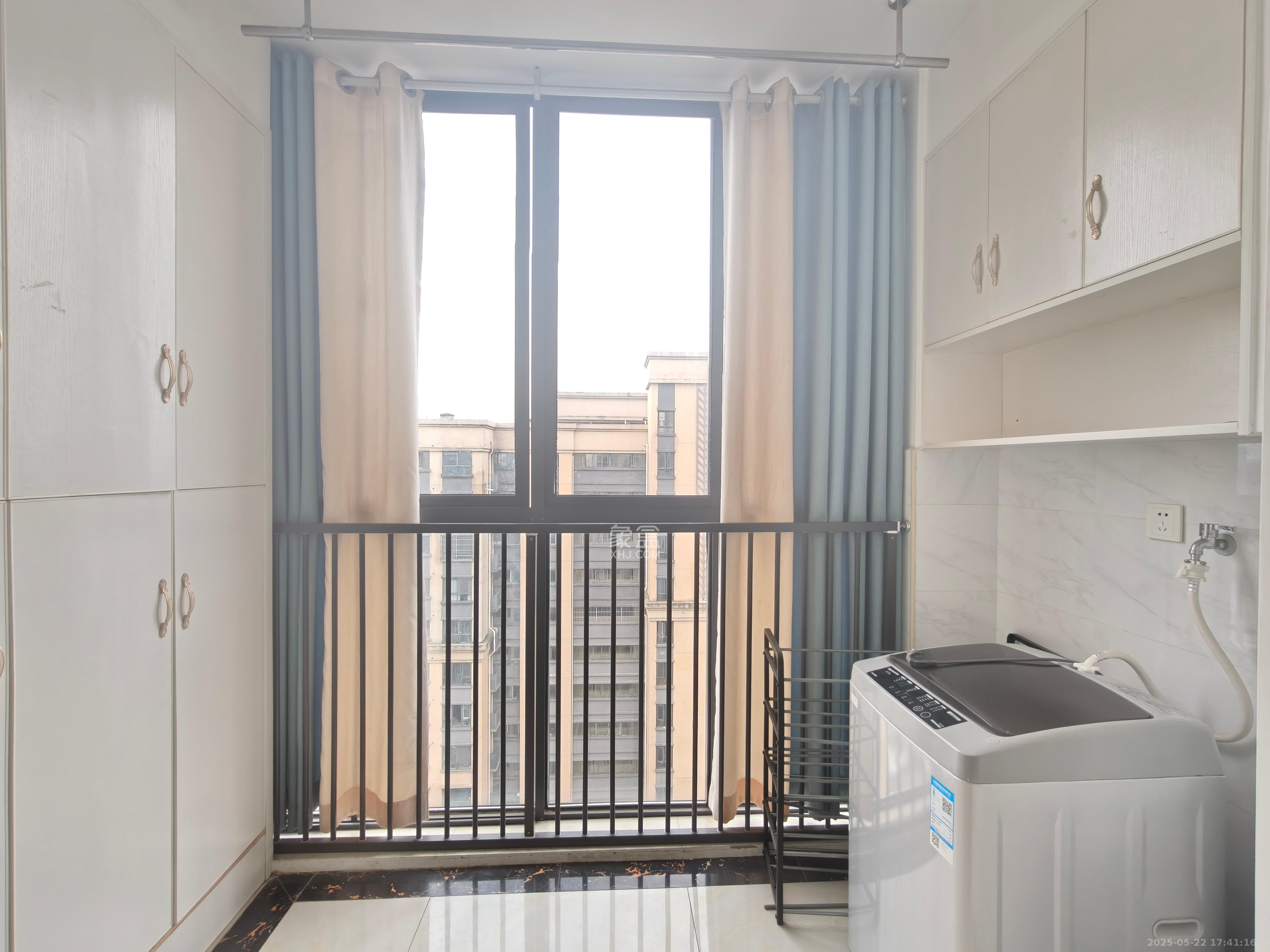 五矿沁园金城(春和景园) 2室2厅1卫 2200.0元/月 五矿沁园金城(春和景园) 2室2厅1卫 2200.0元/月室内图