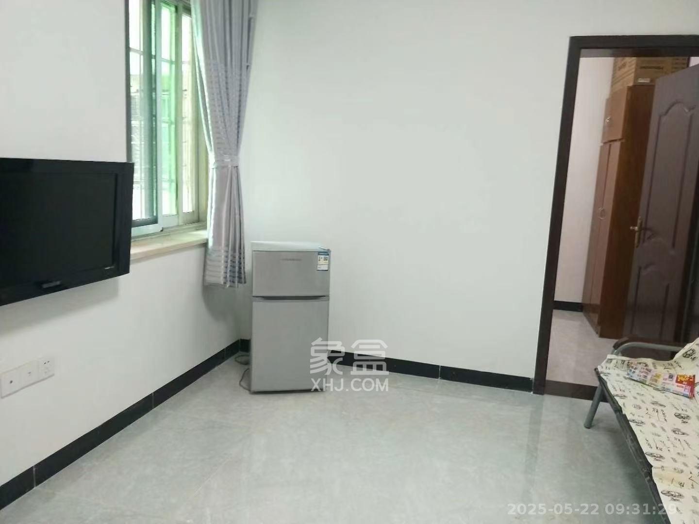 燕果塘  1室1厅1卫   2100.00元/月