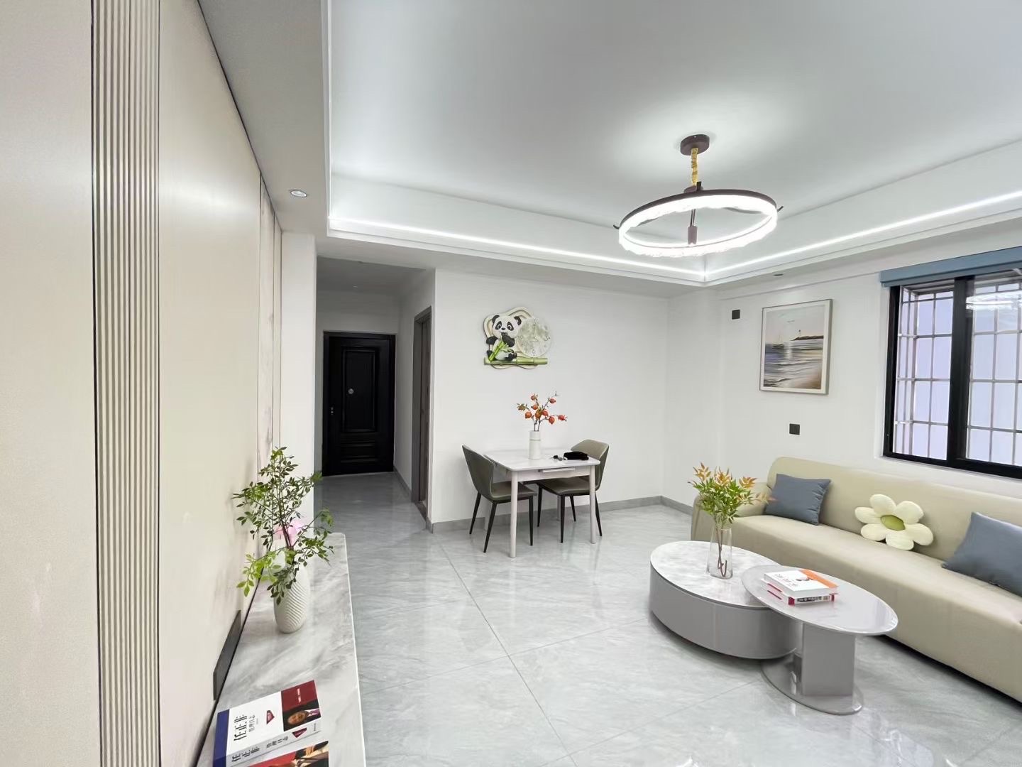 滨江花园(青年路)  2室2厅1卫    79.0万 滨江花园(青年路)  2室2厅1卫    79.0万客厅