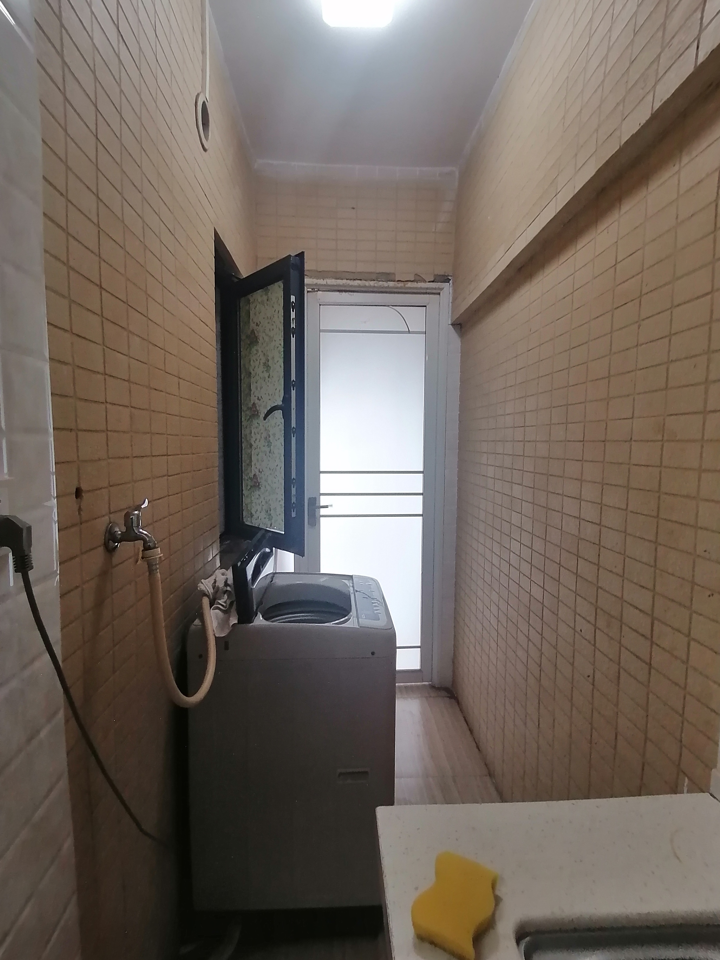 中建国际大厦  2室1厅1卫   1700.00元/月室内图