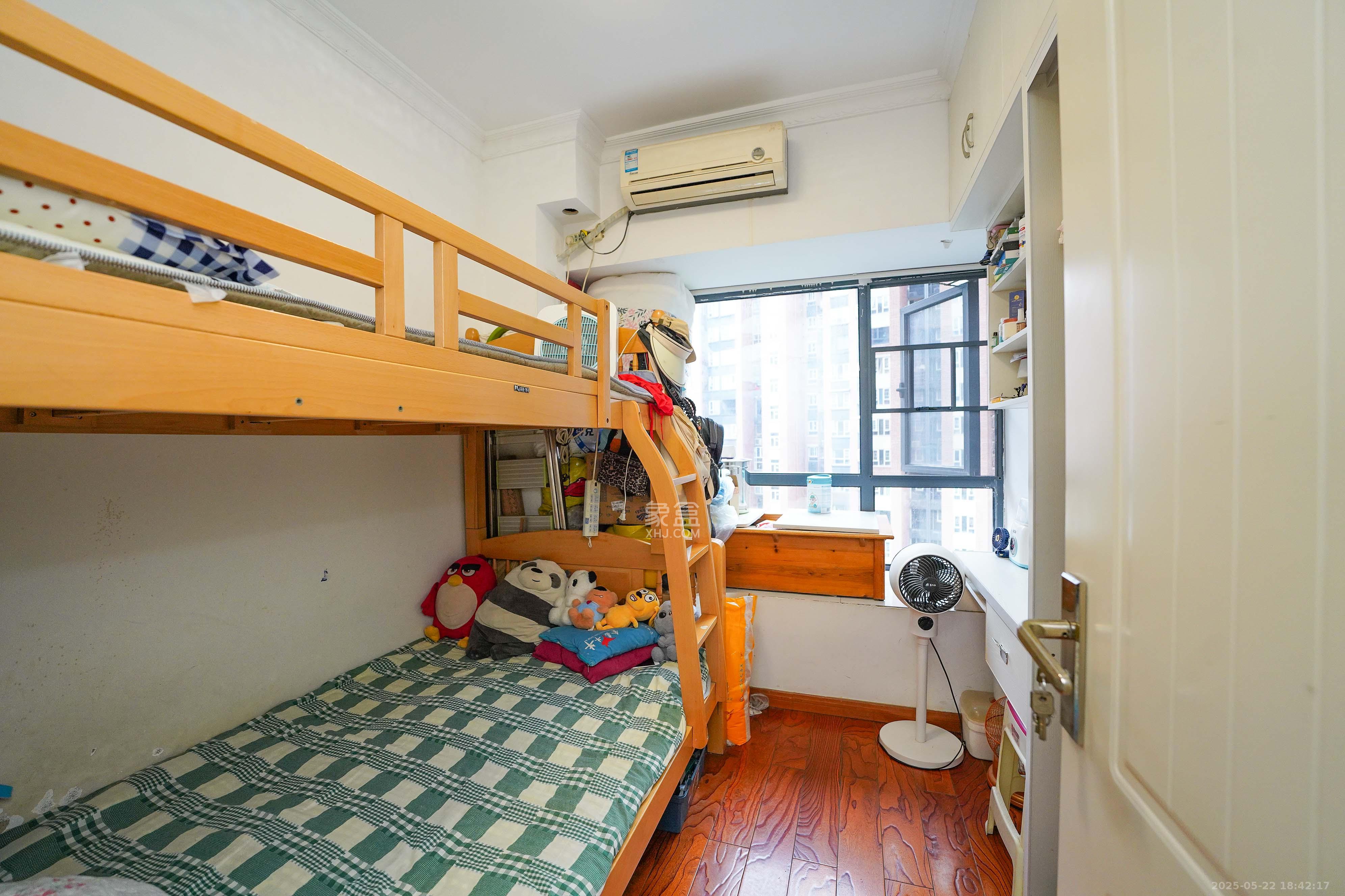 哈佛小镇(五矿哈佛小镇)  3室2厅1卫    69.8万 哈佛小镇(五矿哈佛小镇)  3室2厅1卫    69.8万卧室