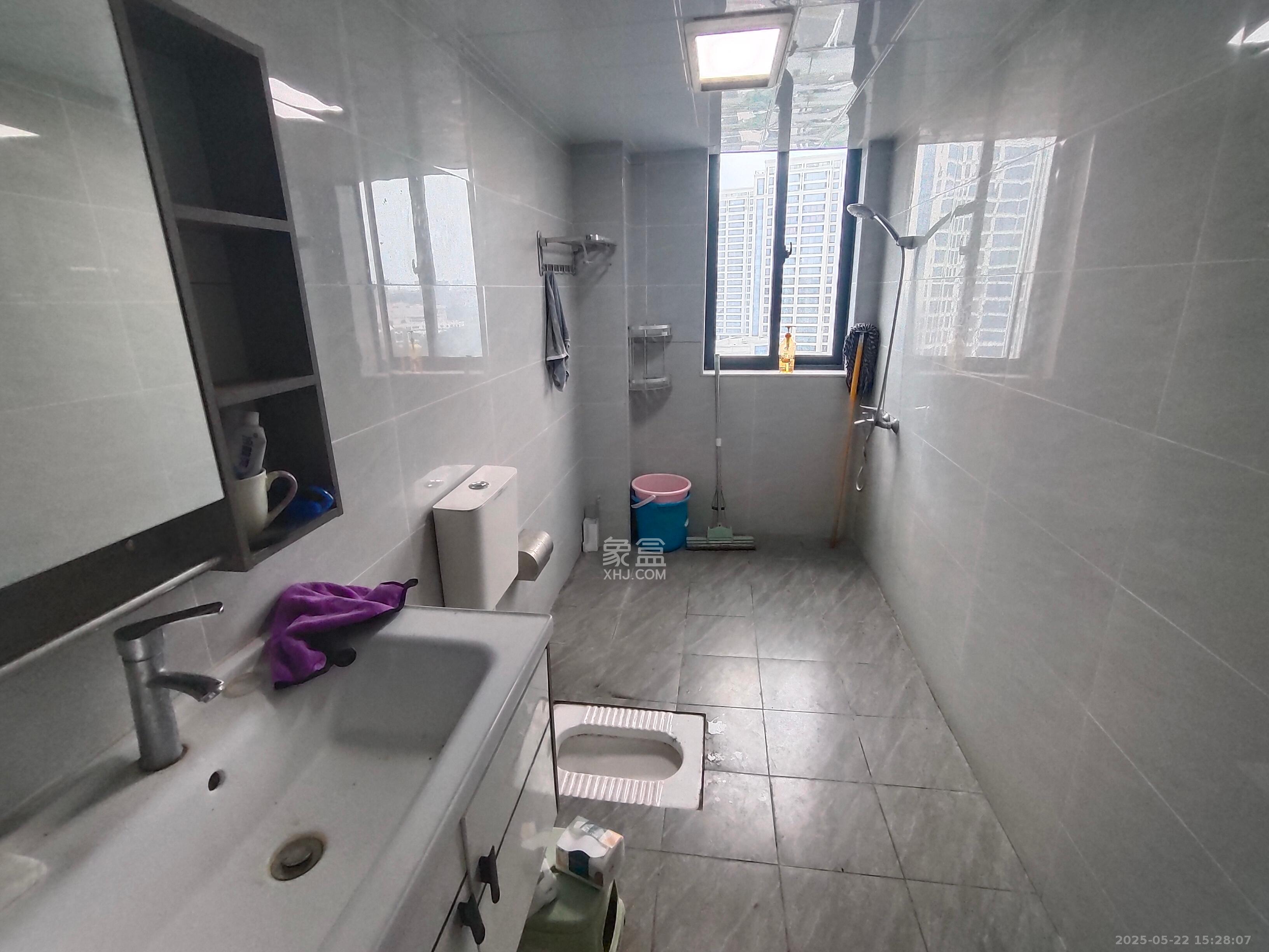 鑫远尚玺苑 4室2厅2卫 4500.0元/月 鑫远尚玺苑 4室2厅2卫 4500.0元/月室内图