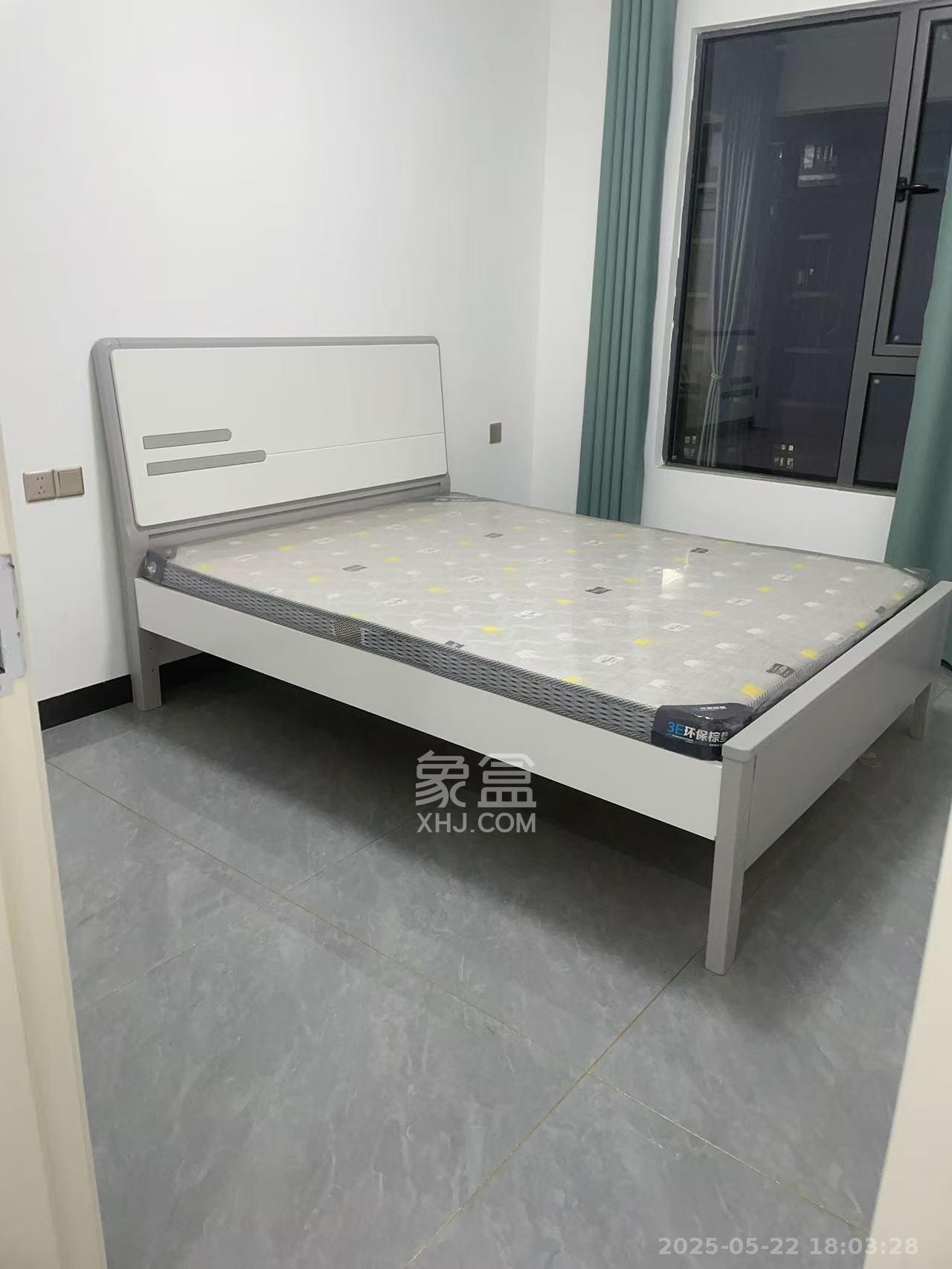 桥头家园三期  3室2厅2卫   2000.00元/月室内图