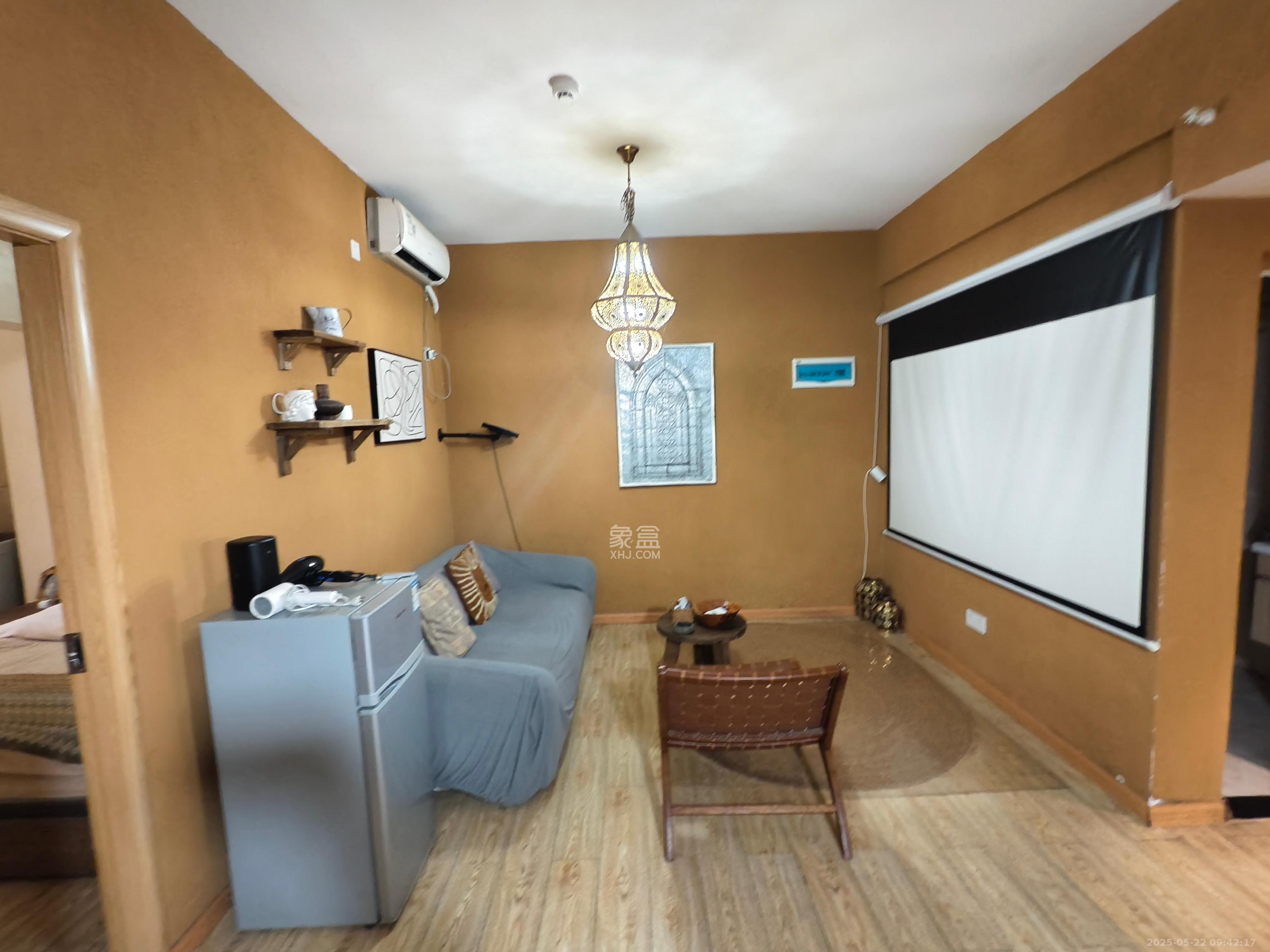 七彩丽都 2室2厅1卫 3300.0元/月 七彩丽都 2室2厅1卫 3300.0元/月室内图