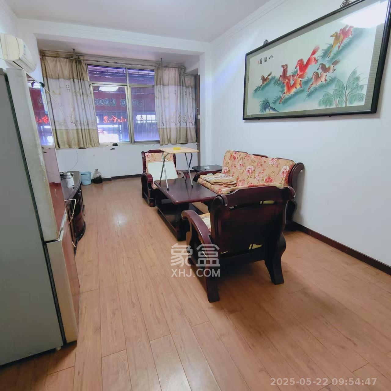 育英街公安局宿舍（育英街30号）  3室1厅1卫   2800.00元/月