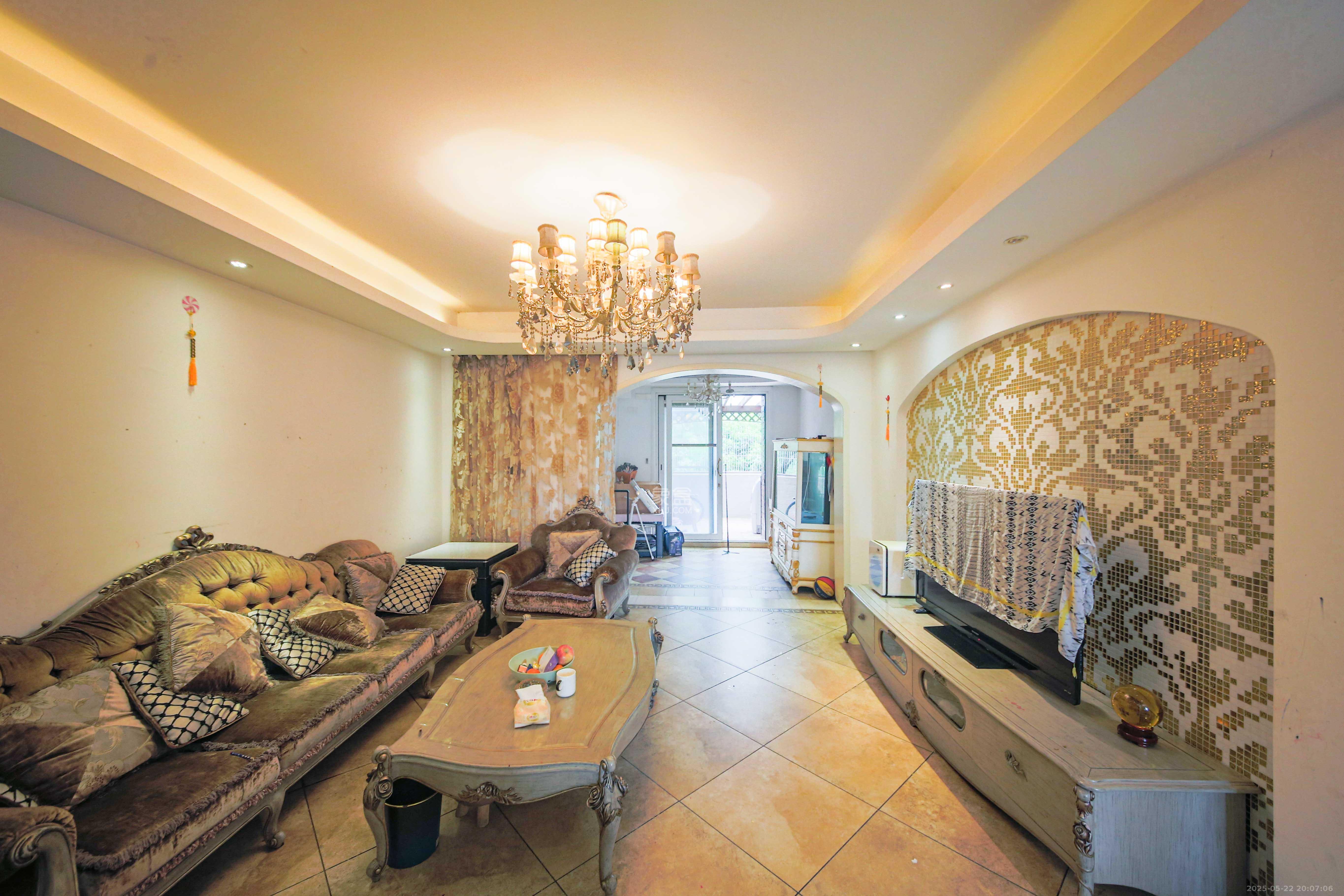 奥林匹克花园  3室2厅2卫    140.0万 奥林匹克花园  3室2厅2卫    140.0万客厅