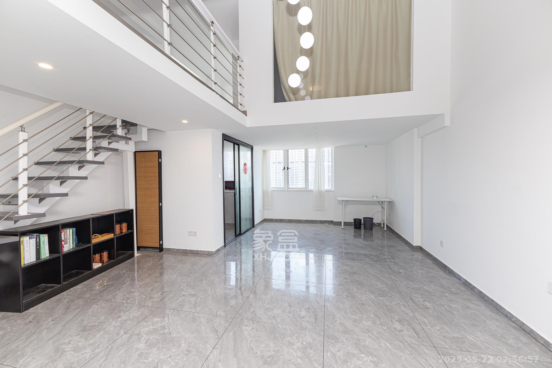 太阳城  2室1厅1卫    40.5万 太阳城  2室1厅1卫    40.5万客厅