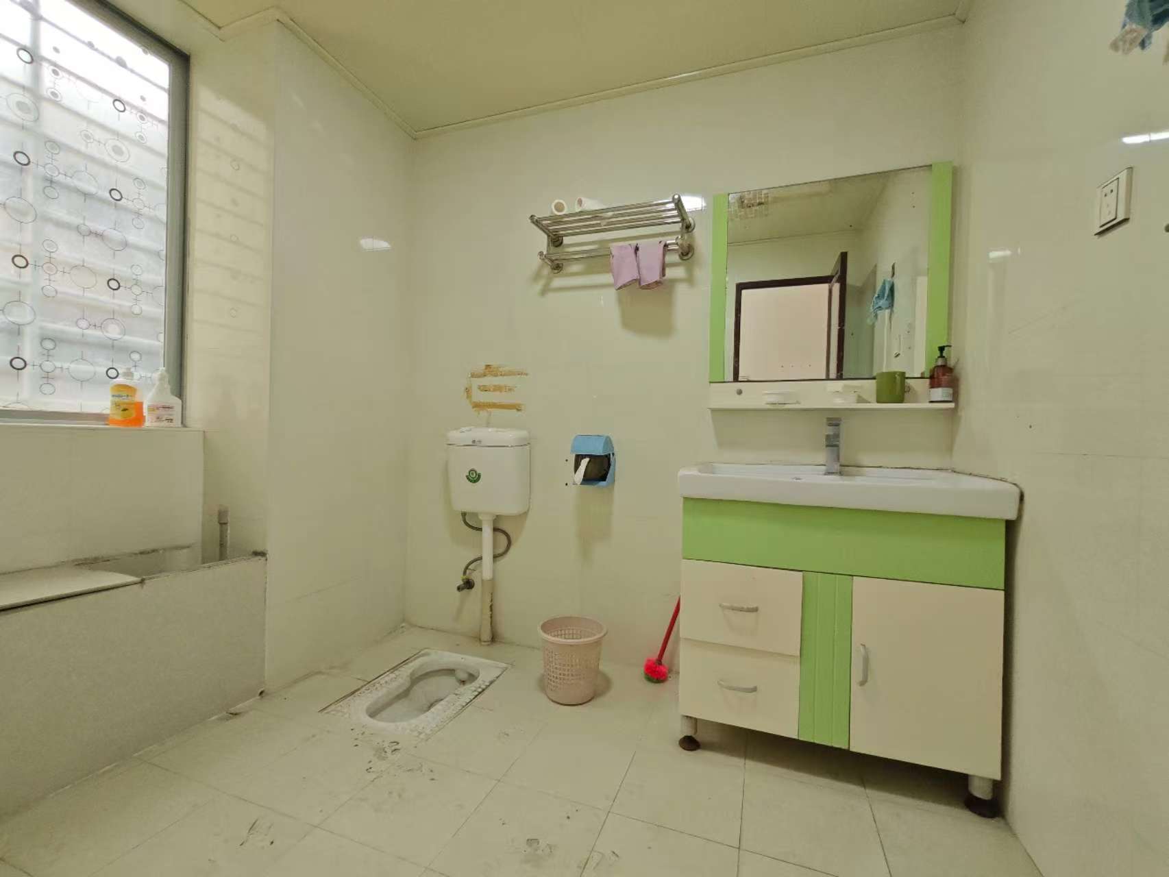 和谐家园(锦和广场) 3室2厅2卫 4000.0元/月 和谐家园(锦和广场) 3室2厅2卫 4000.0元/月室内图