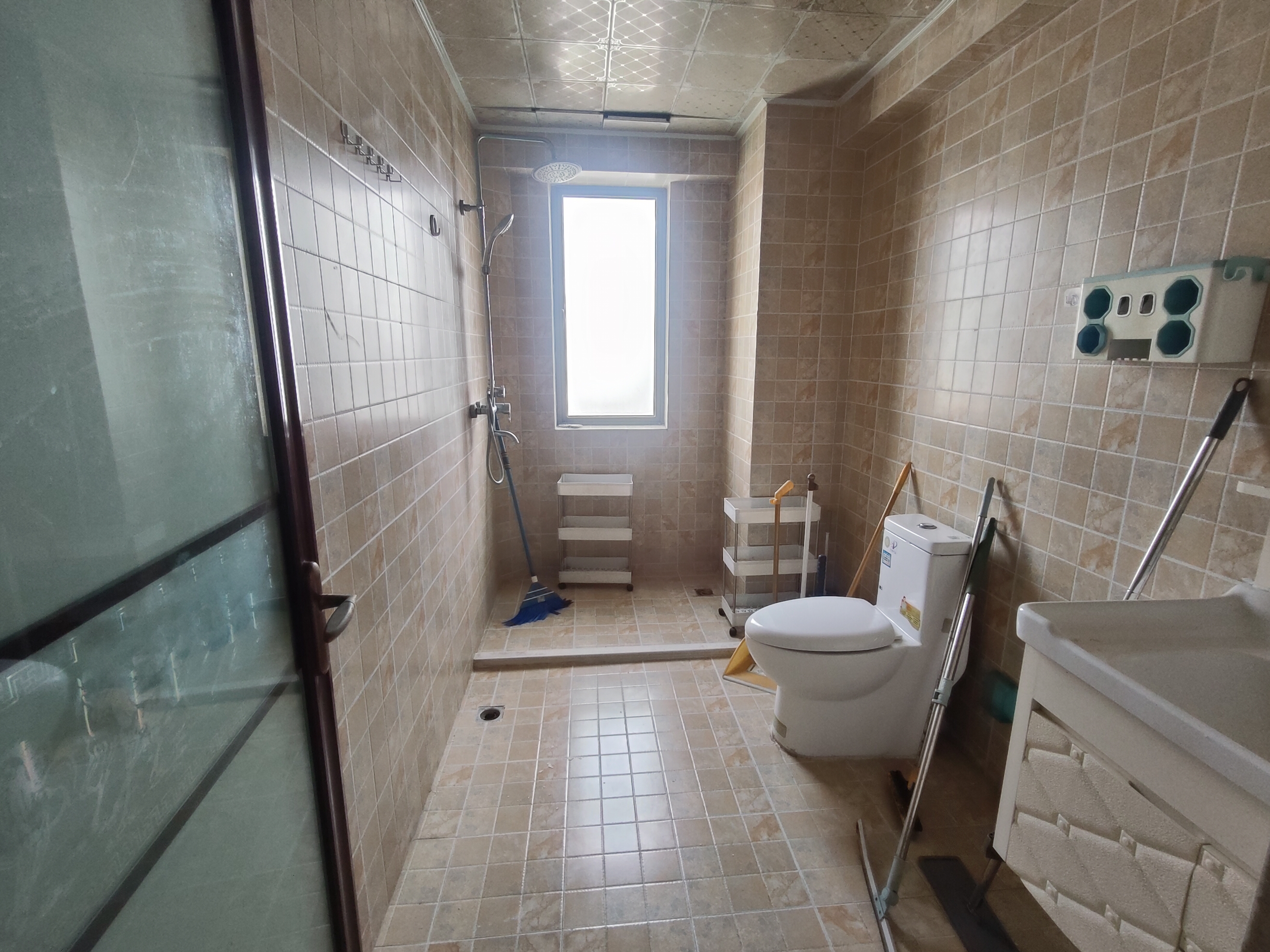 世代雅居 3室2厅2卫 185.0万 世代雅居 3室2厅2卫 185.0万客厅