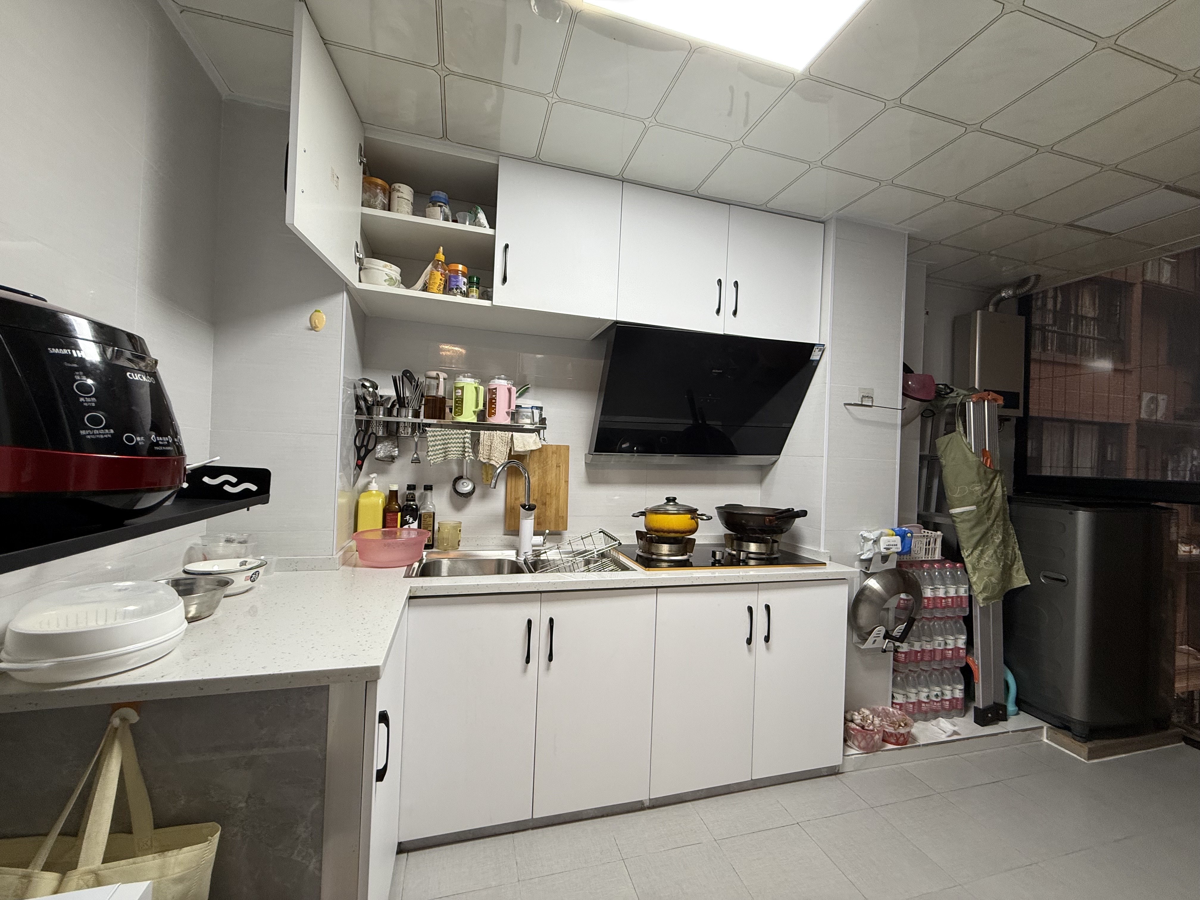 珠江云锦  2室2厅1卫    55.0万 珠江云锦  2室2厅1卫    55.0万客厅