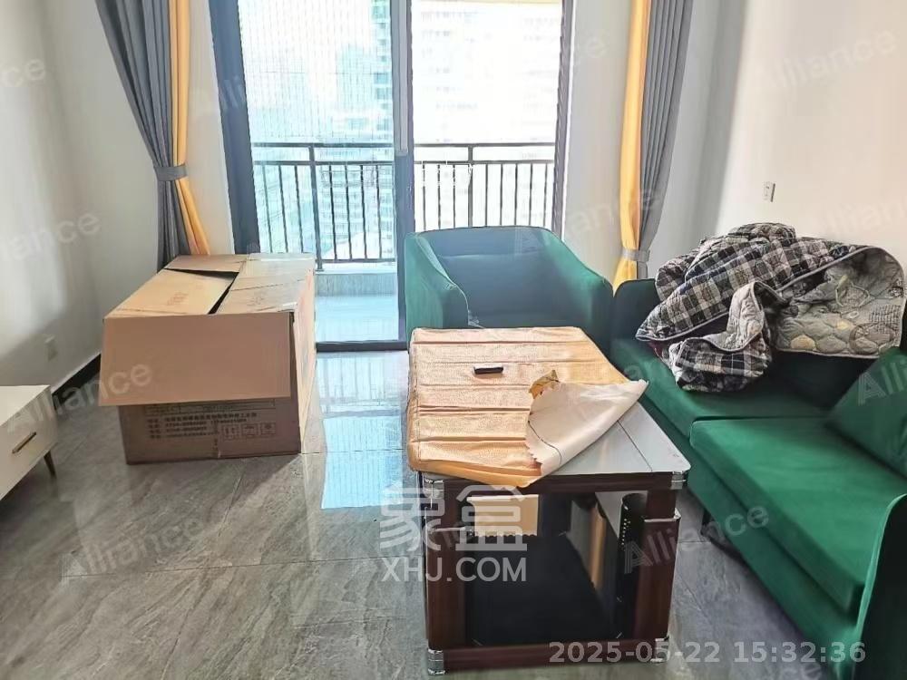 保利西海岸B区  3室2厅2卫   3300.00元/月