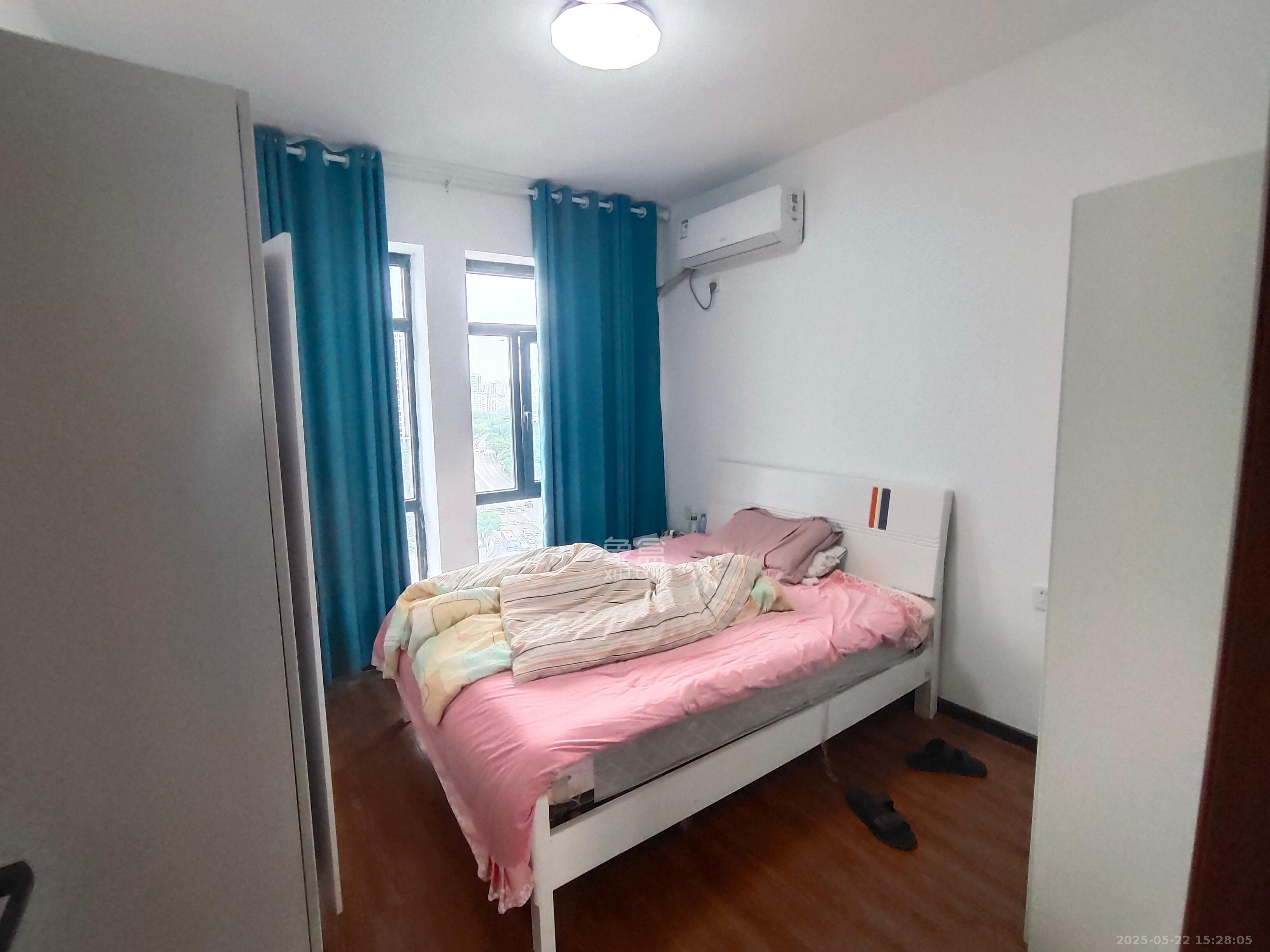 鑫远尚玺苑 4室2厅2卫 4500.0元/月 鑫远尚玺苑 4室2厅2卫 4500.0元/月室内图