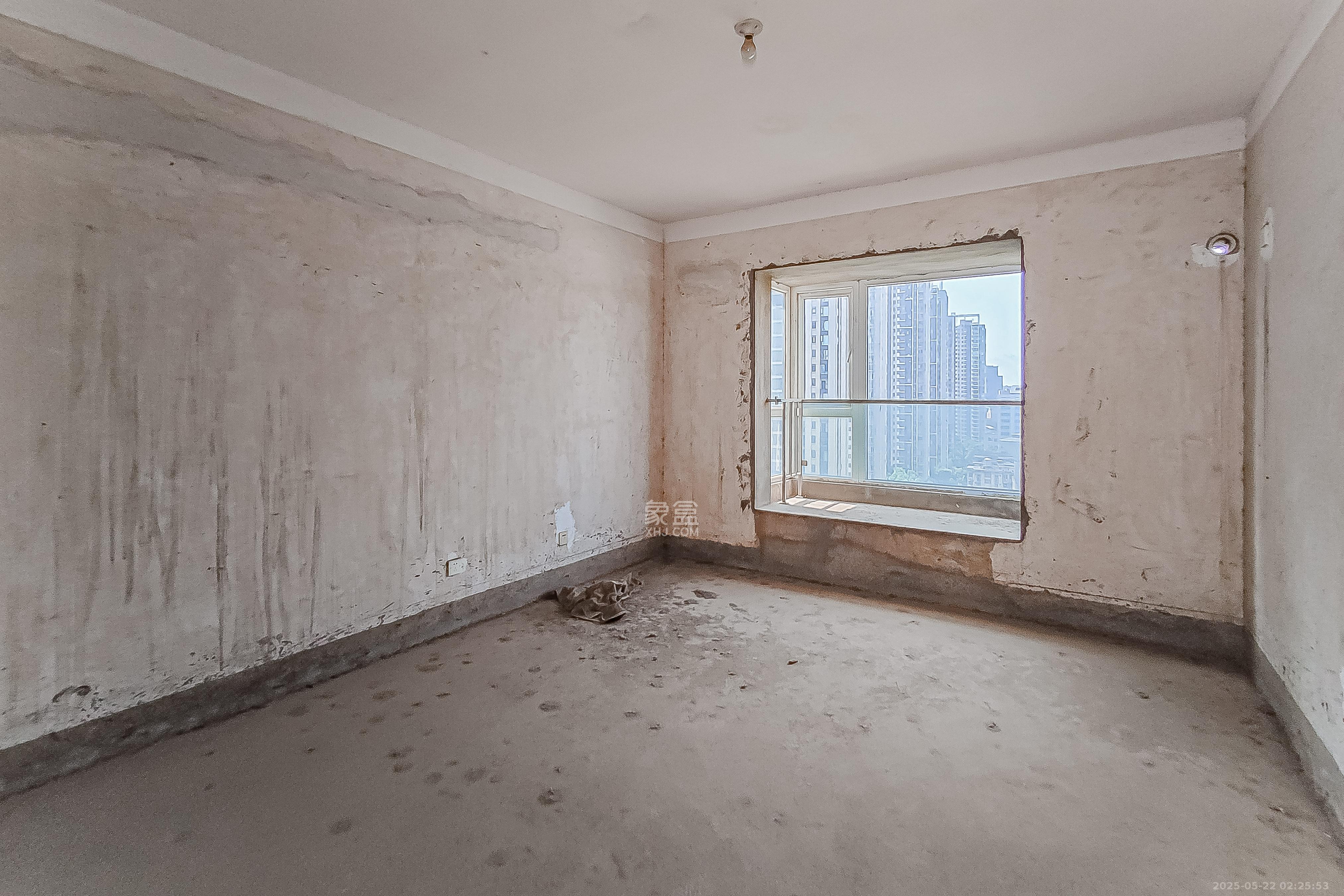 三重星都心  4室2厅2卫    165.0万卧室