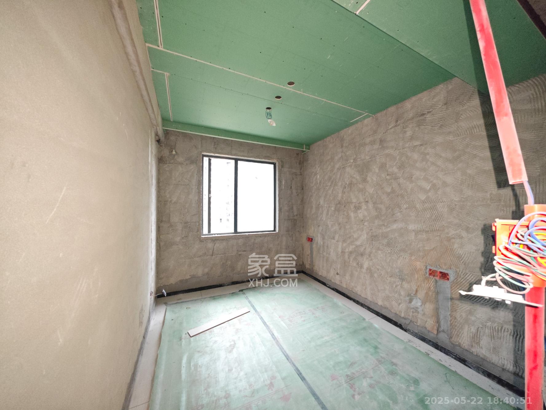 中建嘉和城  4室2厅2卫   139.00万卧室