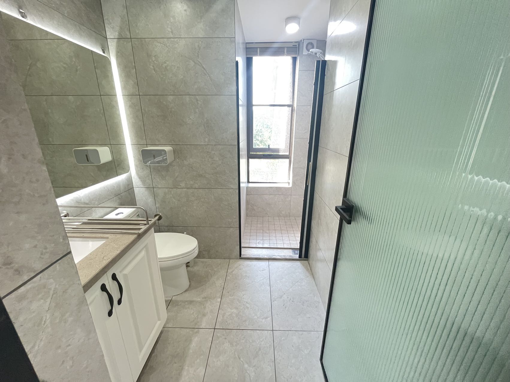 华润中心 4室2厅2卫 370.0万 华润中心 4室2厅2卫 370.0万室内图