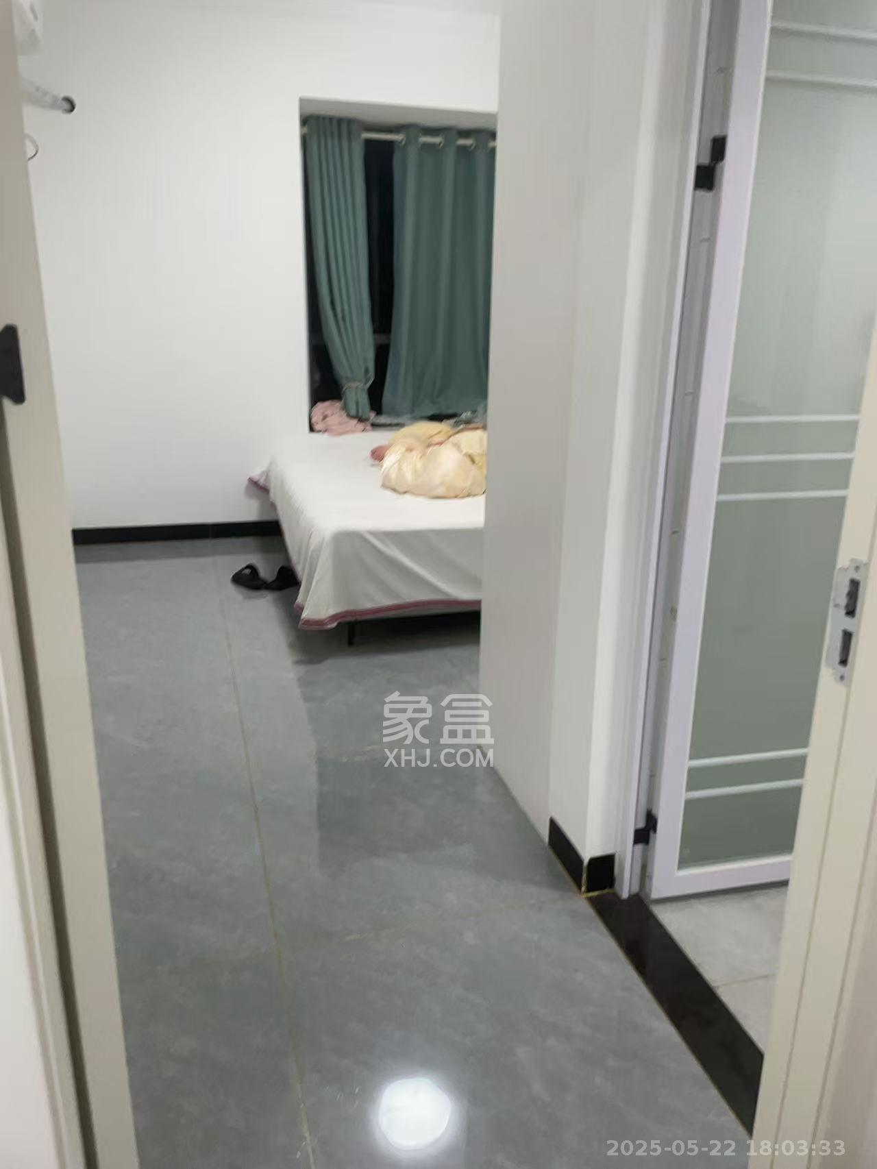 桥头家园三期  3室2厅2卫   2000.00元/月室内图