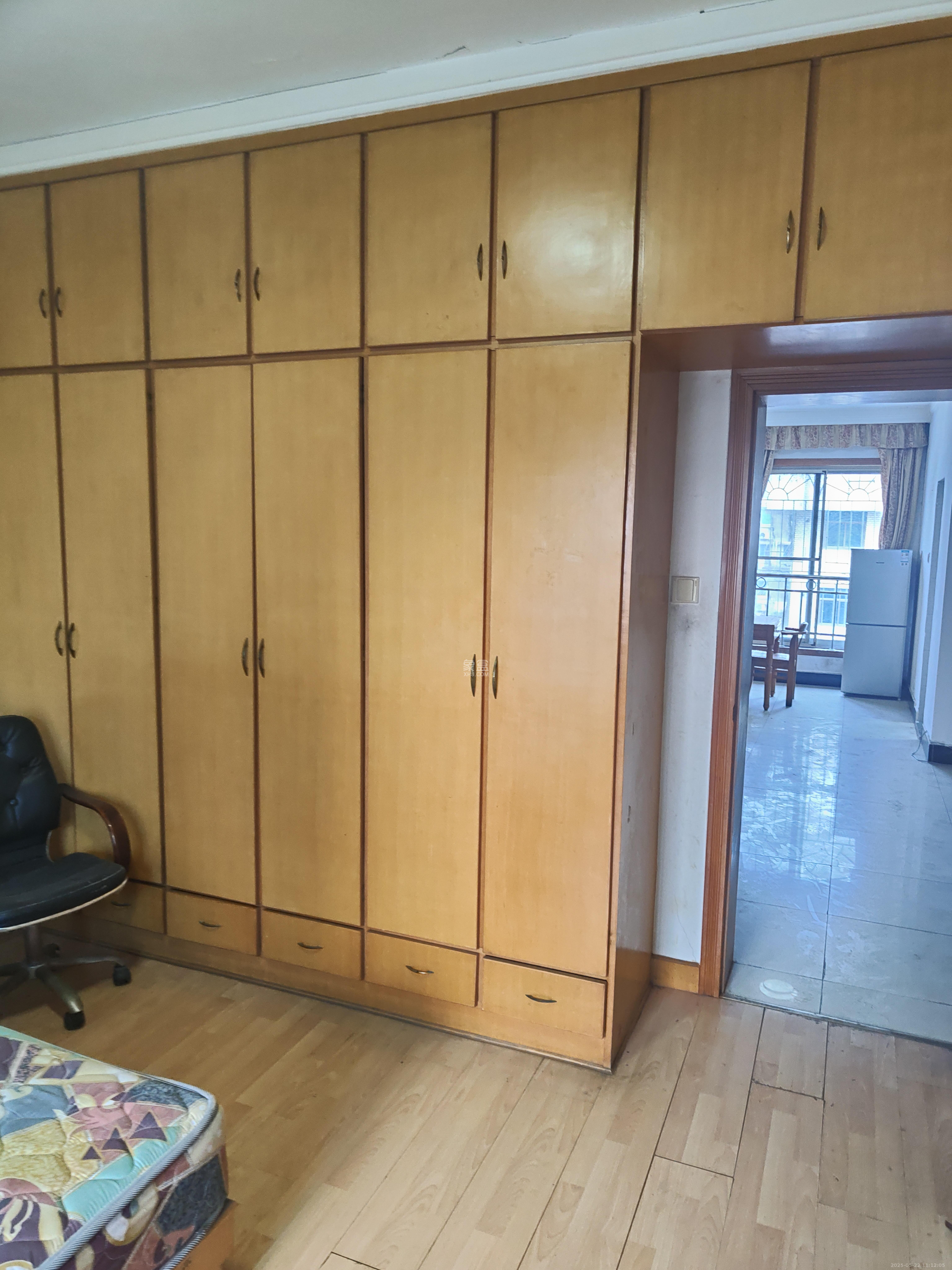 火星旅游汽修厂宿舍  2室1厅1卫    1200.0元/月 火星旅游汽修厂宿舍  2室1厅1卫    1200.0元/月室内图