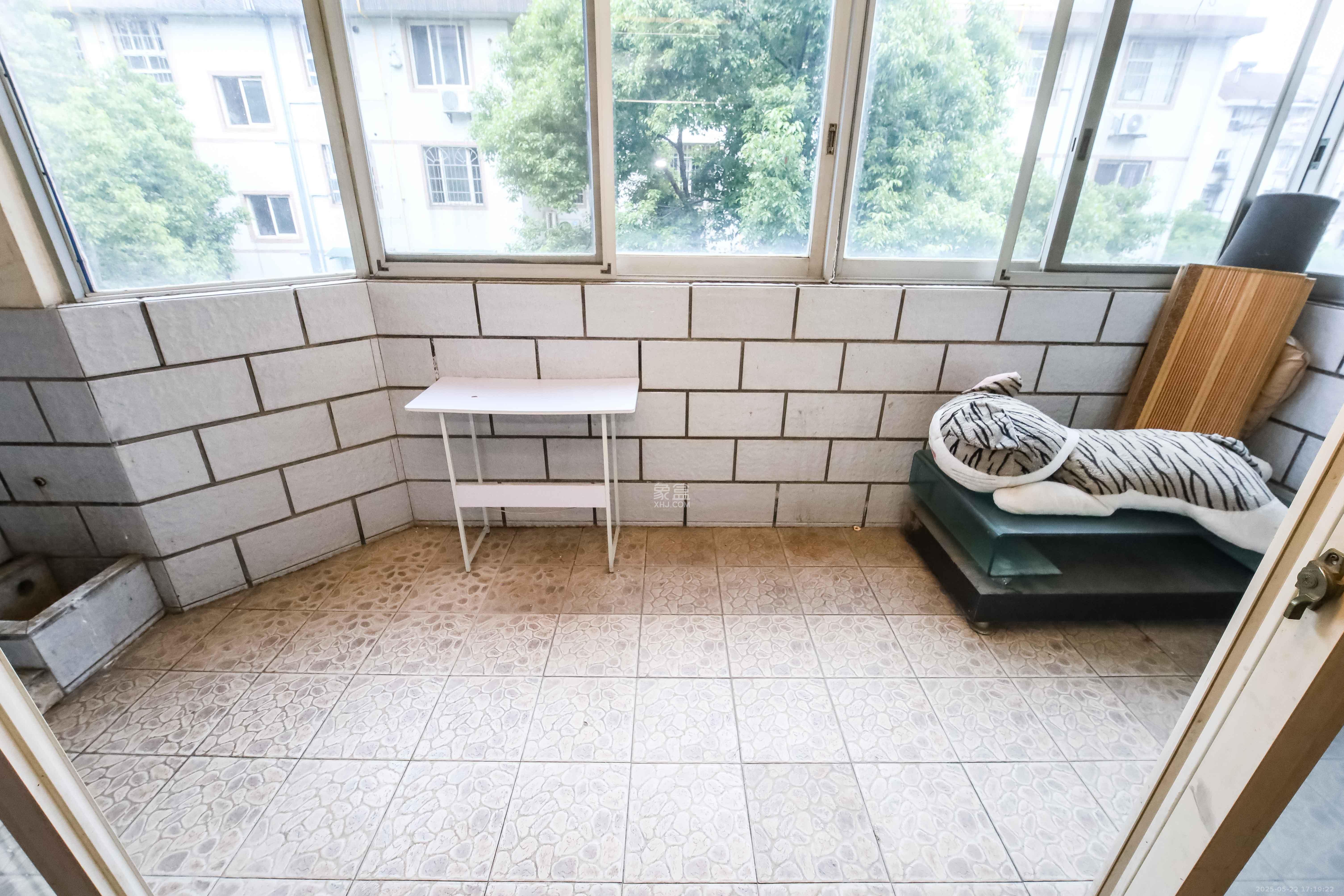 德政园  3室2厅1卫    54.0万 德政园  3室2厅1卫    54.0万阳台