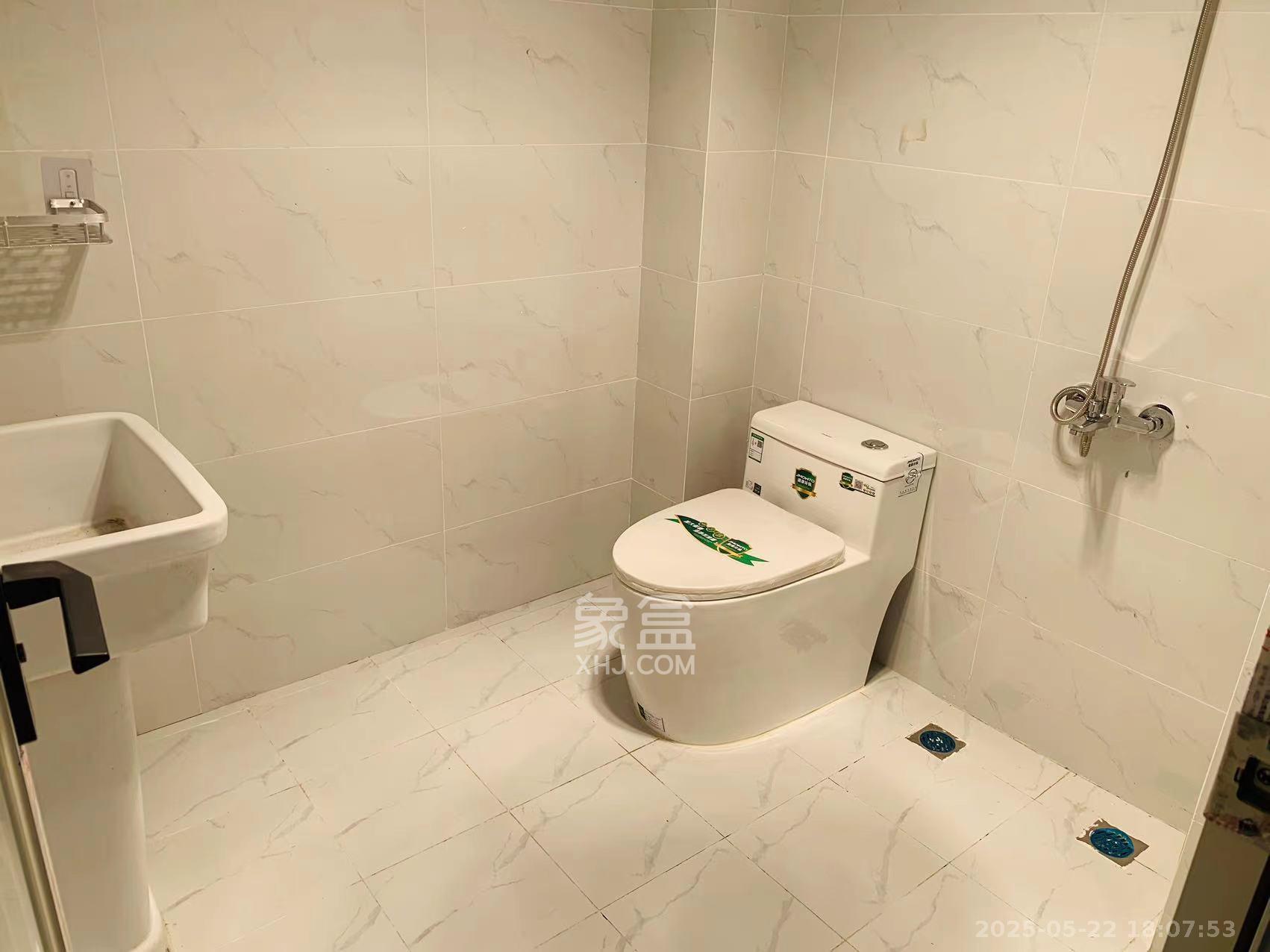 都市星光 3室2厅1卫 3600.0元/月 都市星光 3室2厅1卫 3600.0元/月室内图