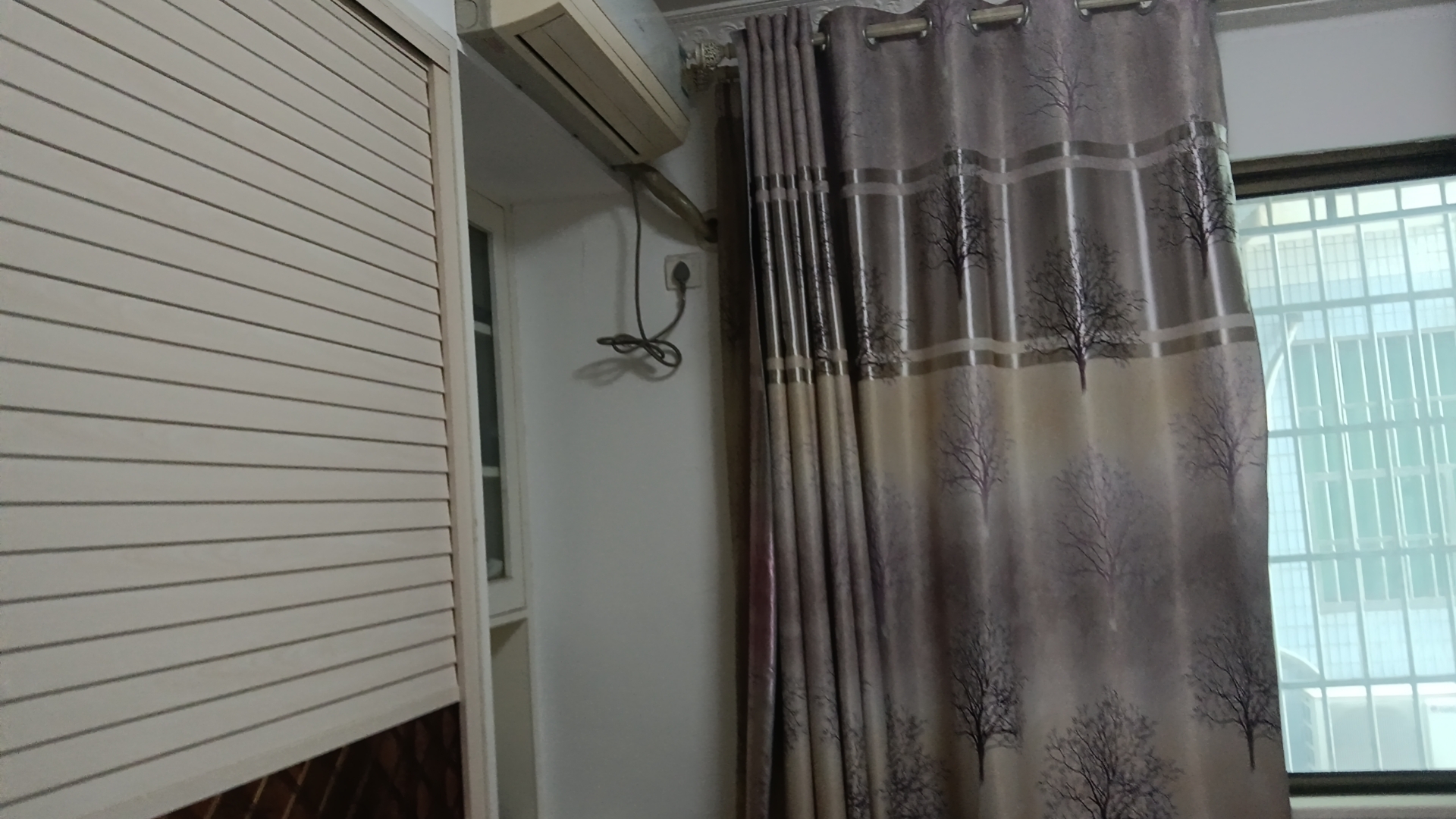 富华大厦 3室2厅1卫 58.0万 富华大厦 3室2厅1卫 58.0万客厅