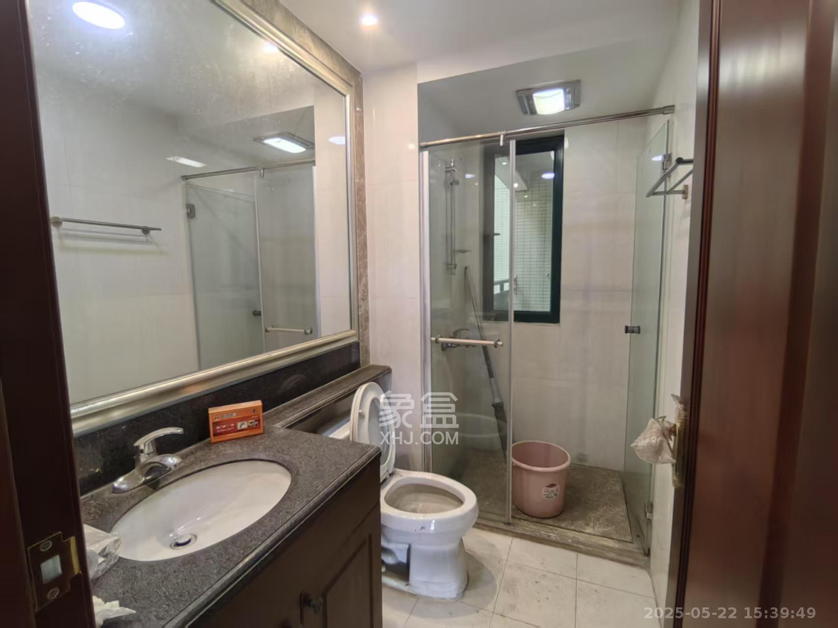 恒大城  4室2厅2卫    2400.0元/月室内图