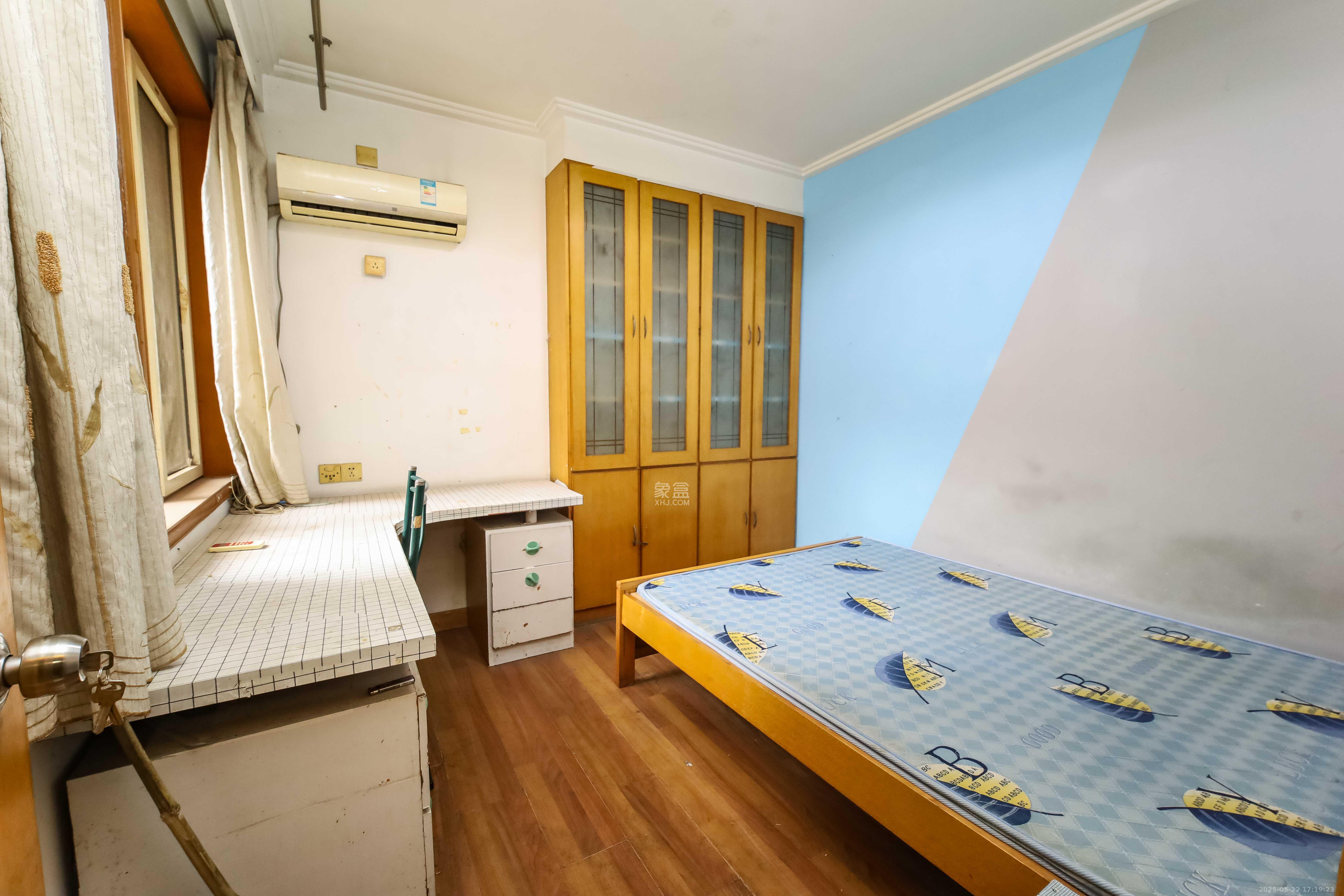 德政园  3室2厅1卫    54.0万 德政园  3室2厅1卫    54.0万卧室