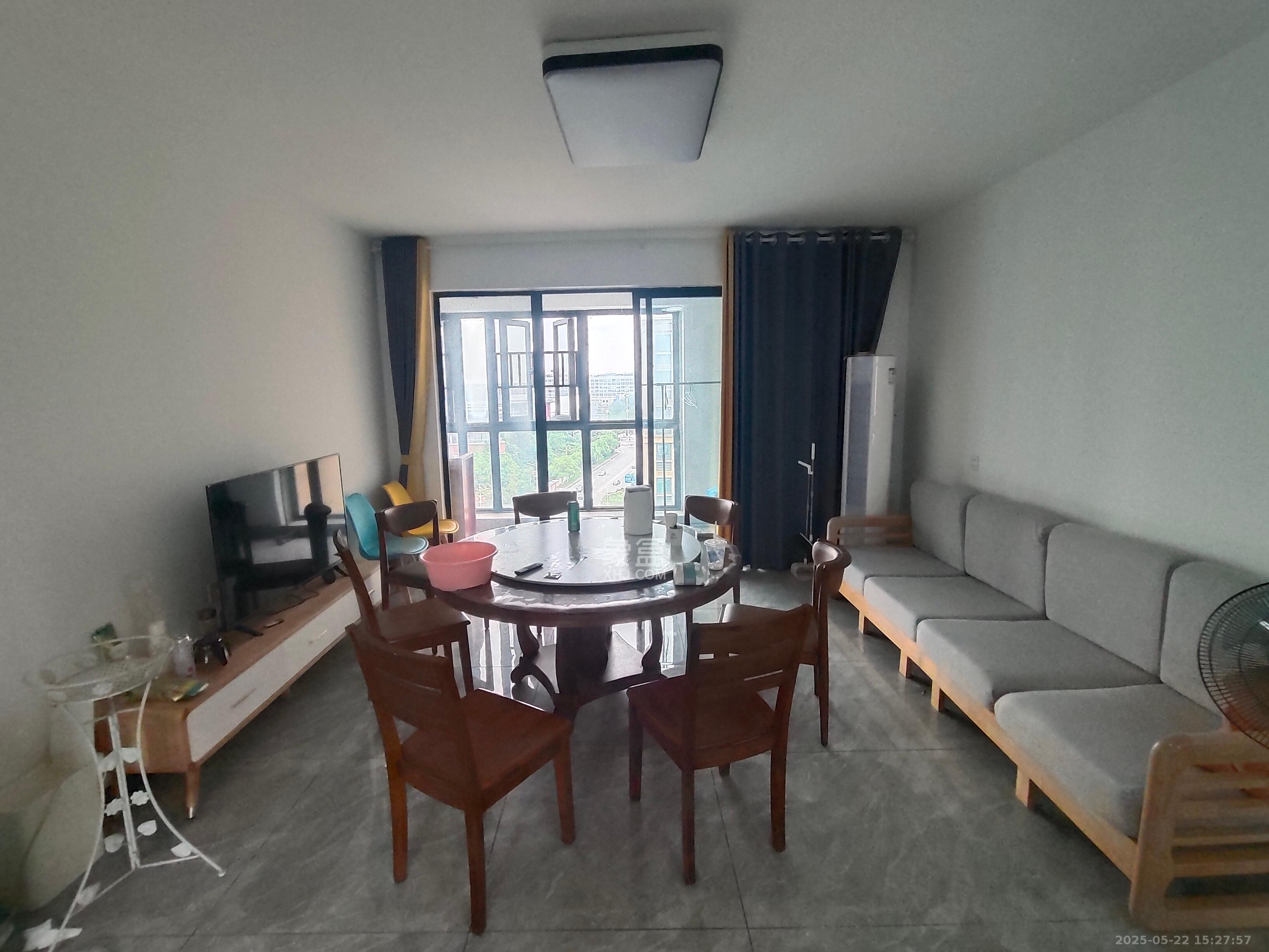 鑫远尚玺苑 4室2厅2卫 4500.0元/月 鑫远尚玺苑 4室2厅2卫 4500.0元/月室内图