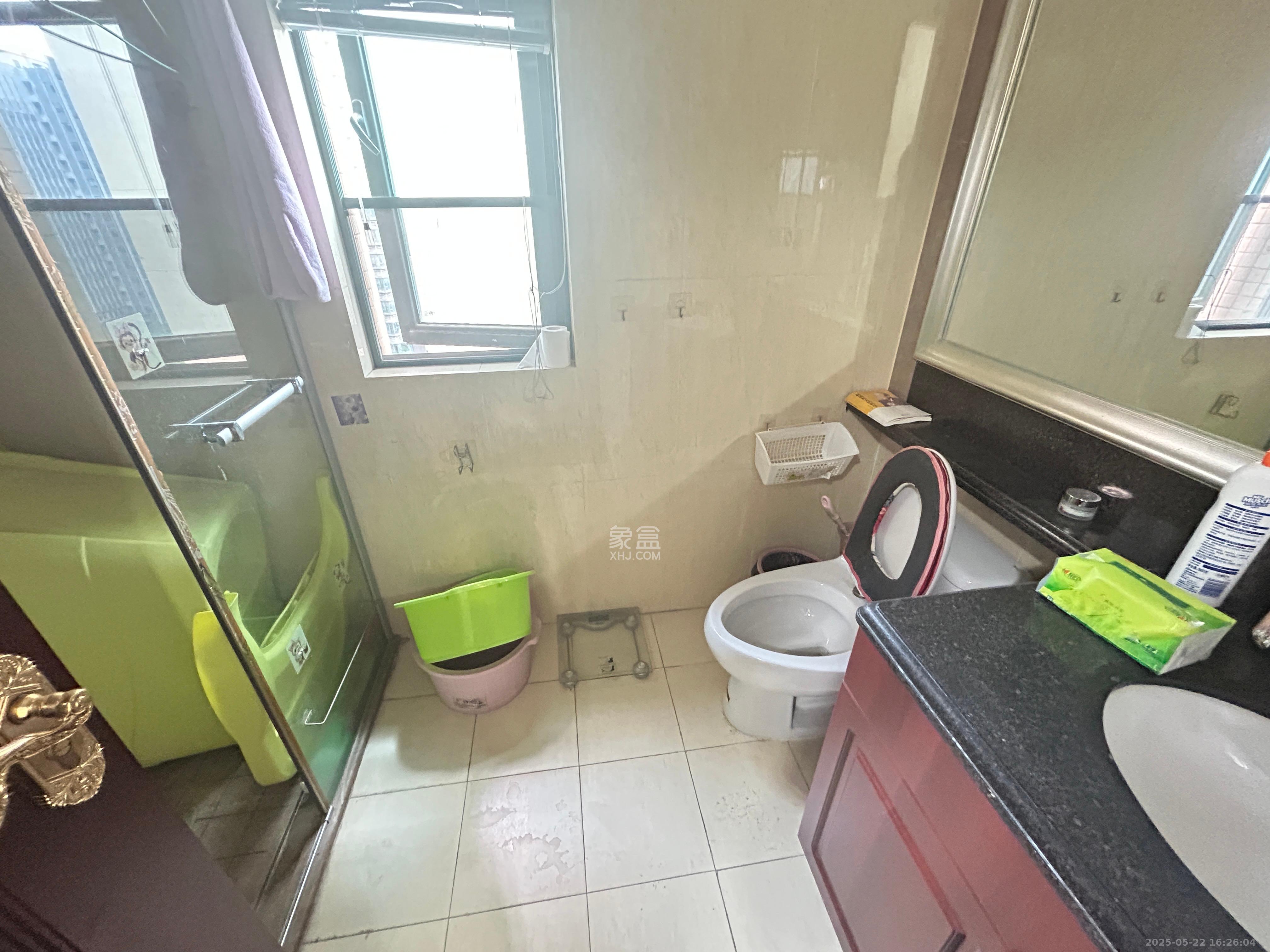 恒大翡翠华庭  4室2厅2卫    2800.0元/月 恒大翡翠华庭  4室2厅2卫    2800.0元/月室内图