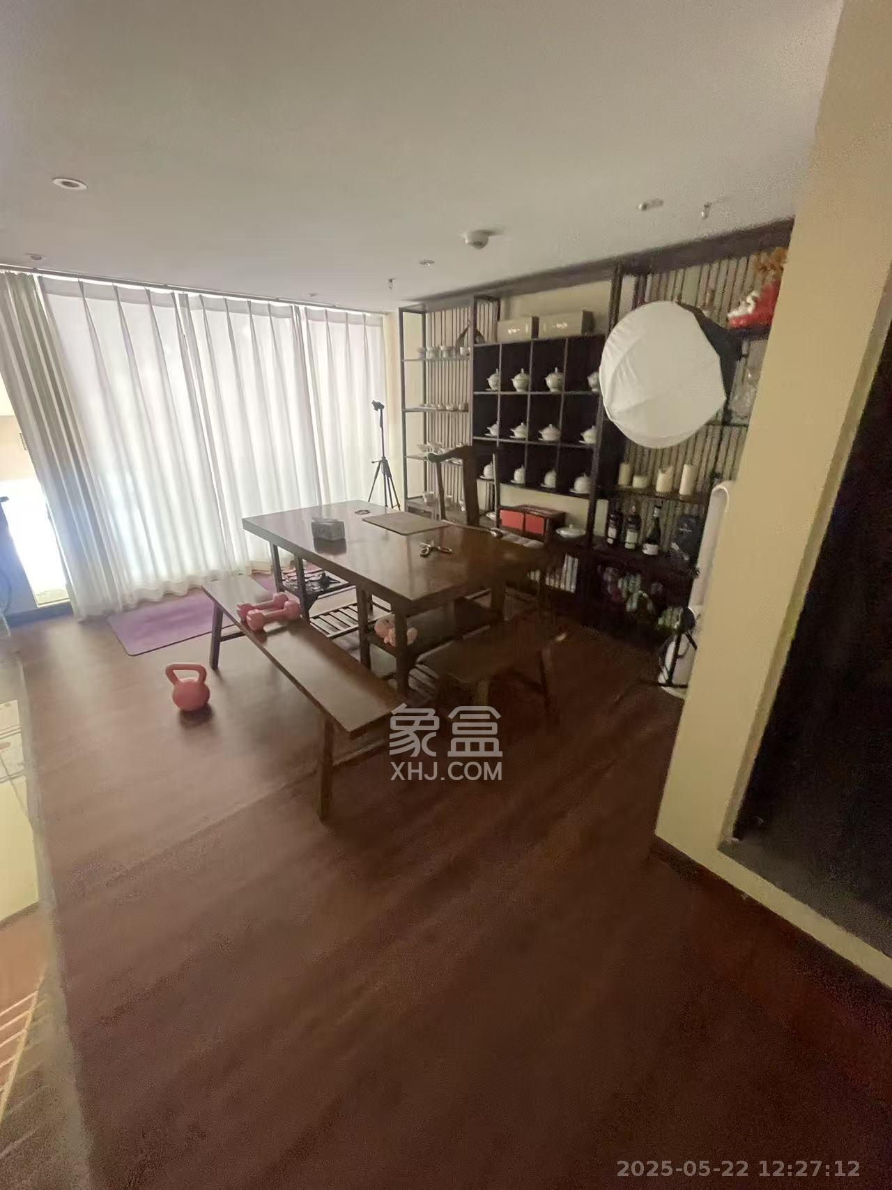 万科里金域国际   103.63㎡     6800.00元/月室内图