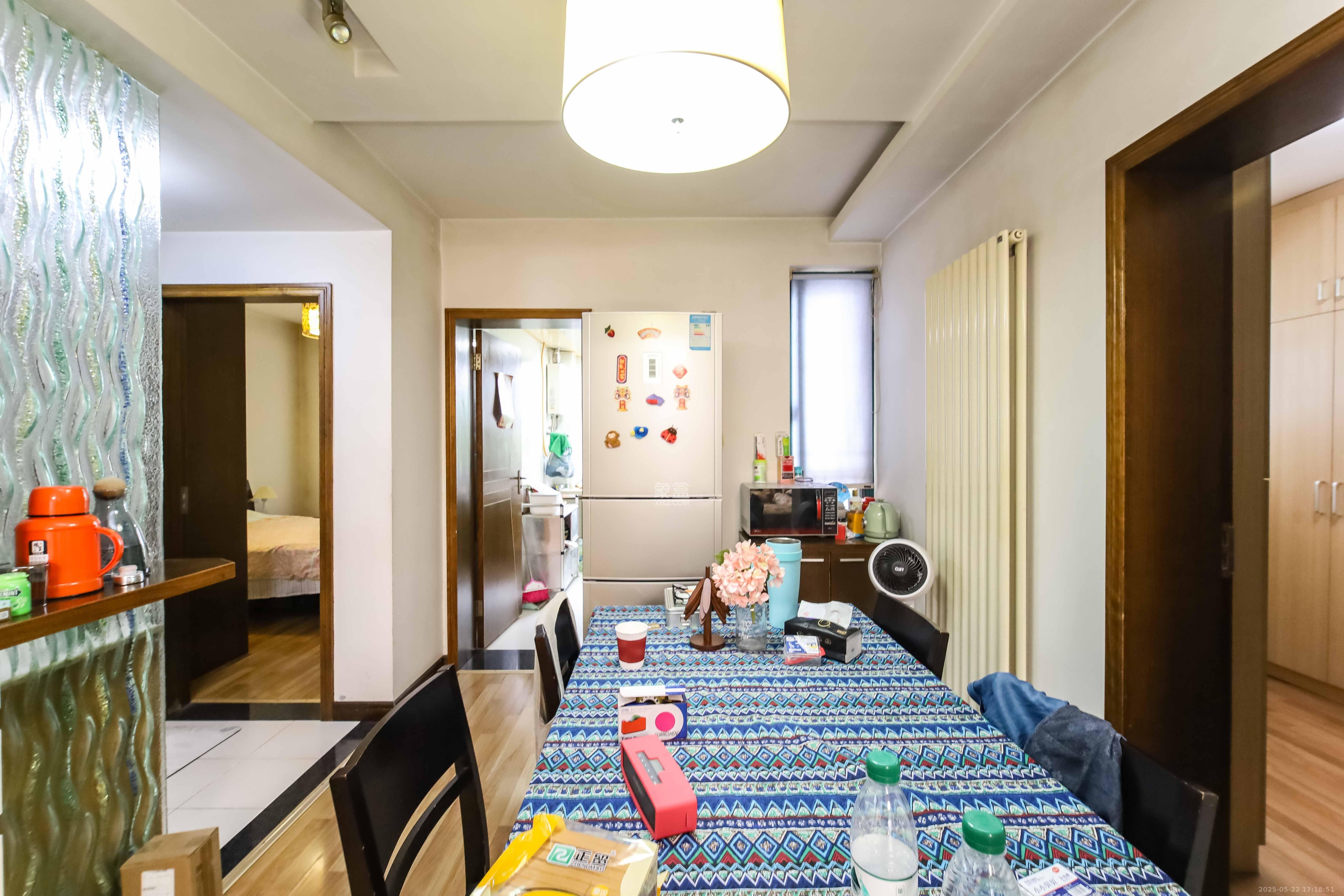 东方新城 3室1厅2卫 85.0万 东方新城 3室1厅2卫 85.0万卧室