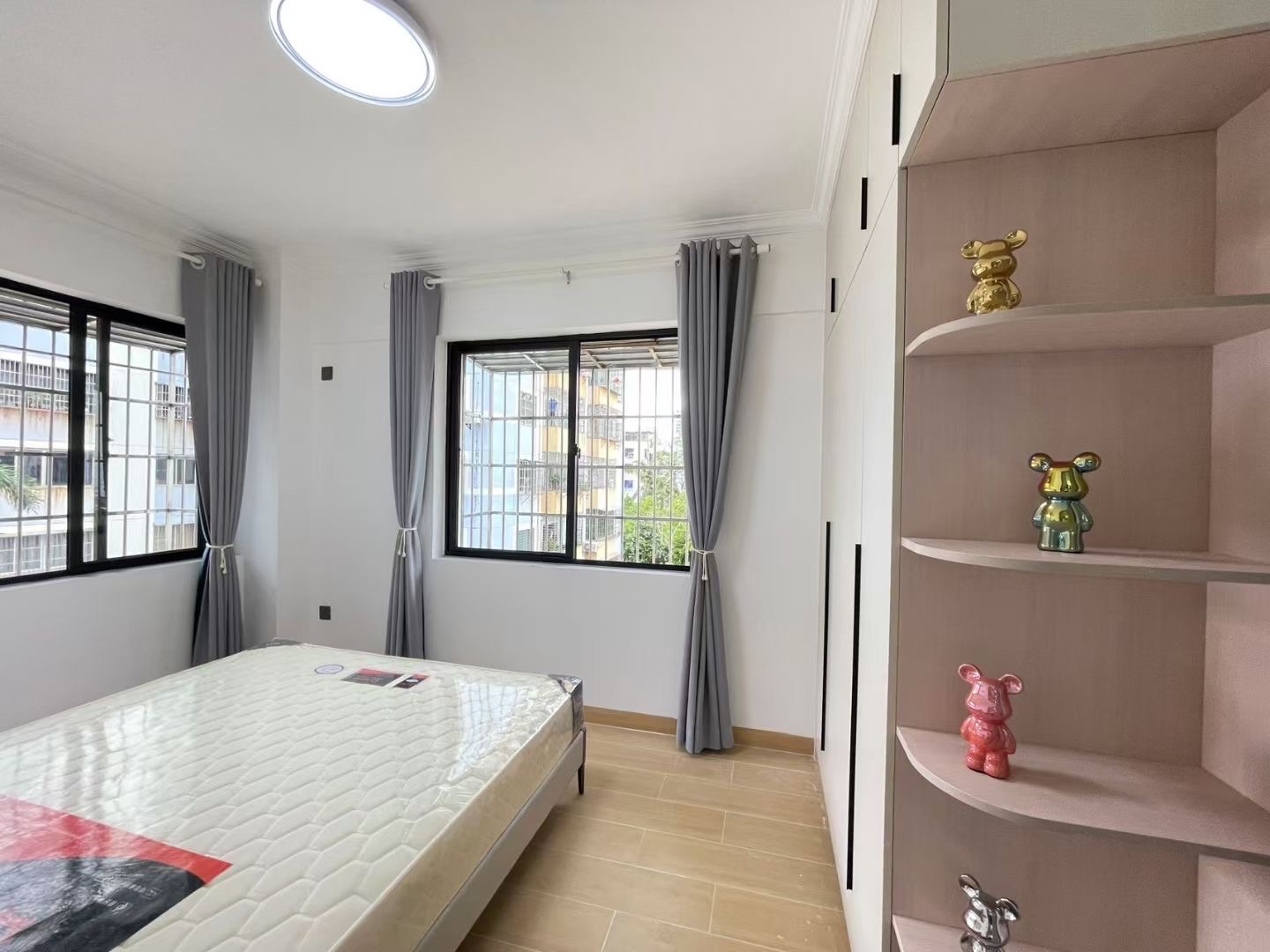 滨江花园(青年路)  2室2厅1卫    79.0万 滨江花园(青年路)  2室2厅1卫    79.0万客厅