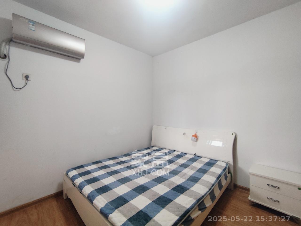 三景华御  3室2厅1卫   1600.00元/月室内图