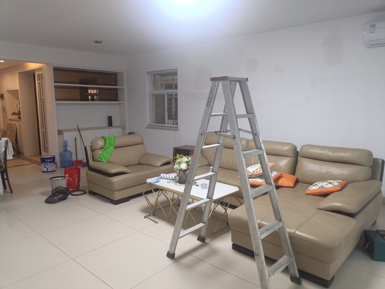 景瑞花园  4室2厅2卫    3900.0元/月户型图