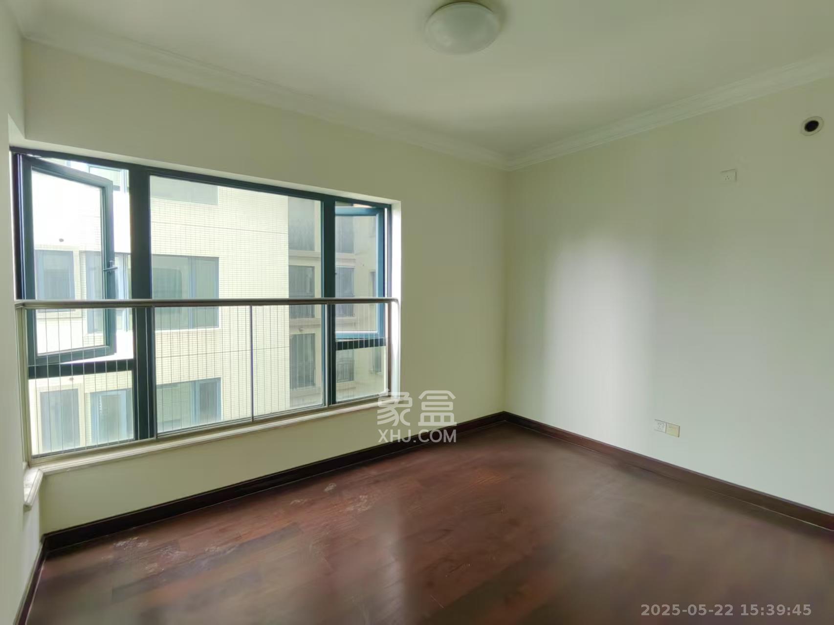 恒大城 4室2厅2卫 2400.0元/月 恒大城 4室2厅2卫 2400.0元/月室内图