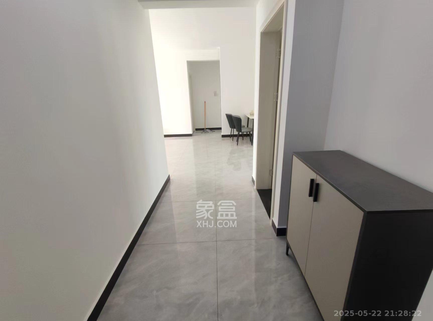 梦想枫林湾 3室2厅2卫 3300.0元/月 梦想枫林湾 3室2厅2卫 3300.0元/月室内图