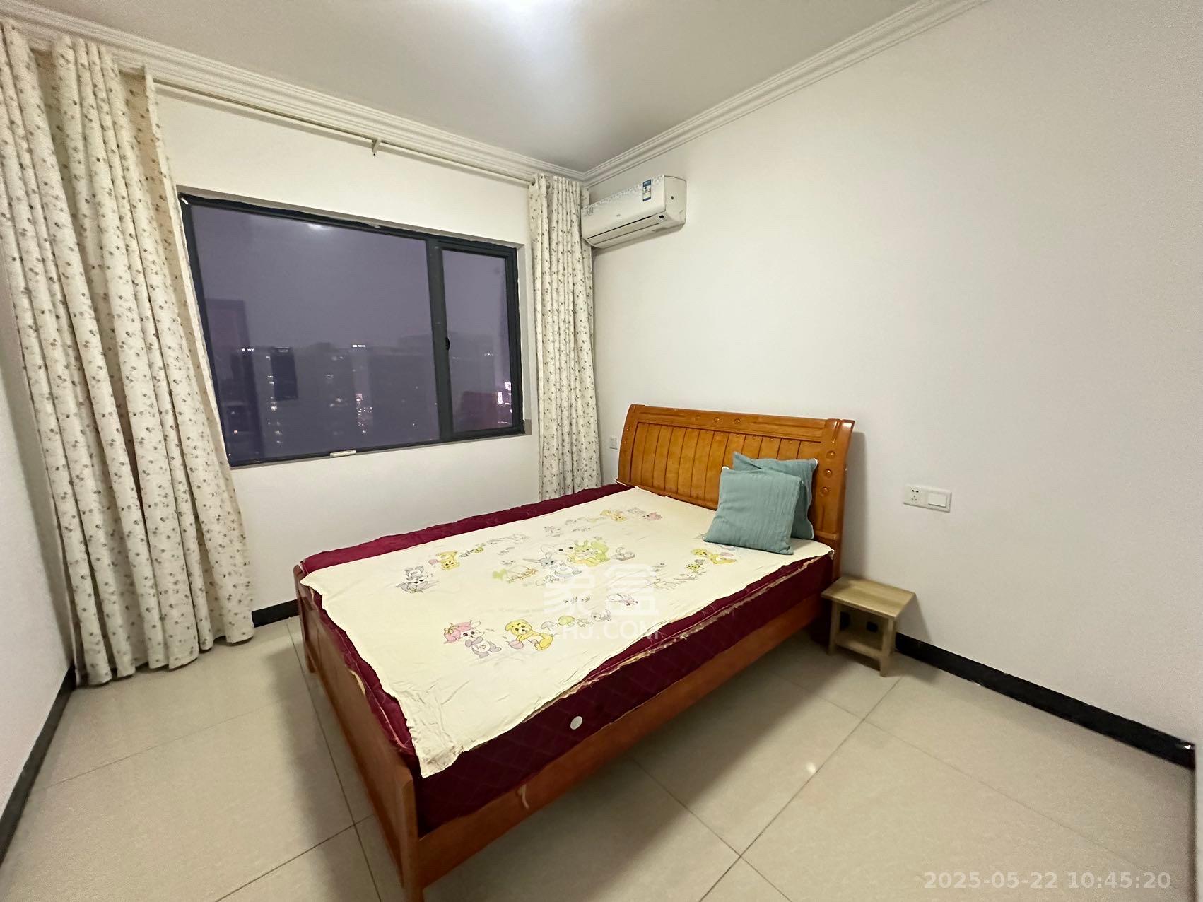 兴隆景苑  3室2厅2卫   2500.00元/月室内图