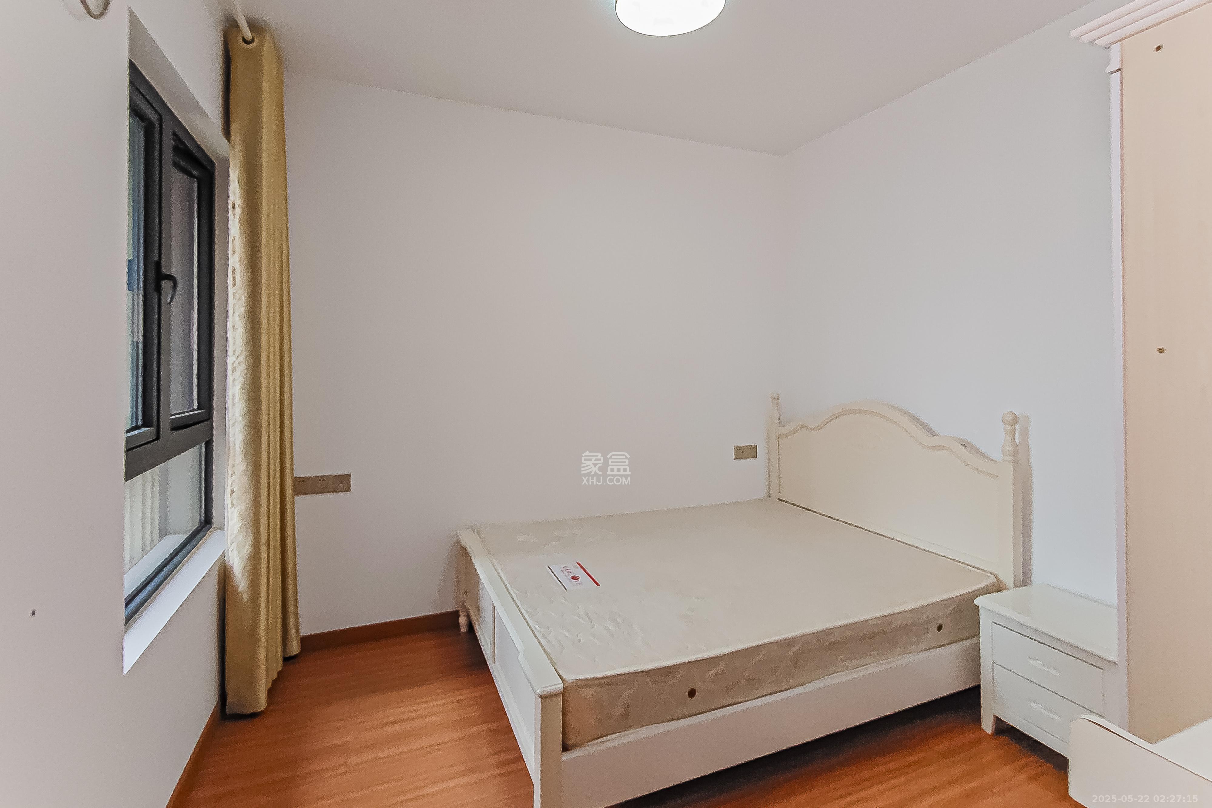 建发中央公园(建发美地) 3室2厅2卫 135.0万 建发中央公园(建发美地) 3室2厅2卫 135.0万卧室