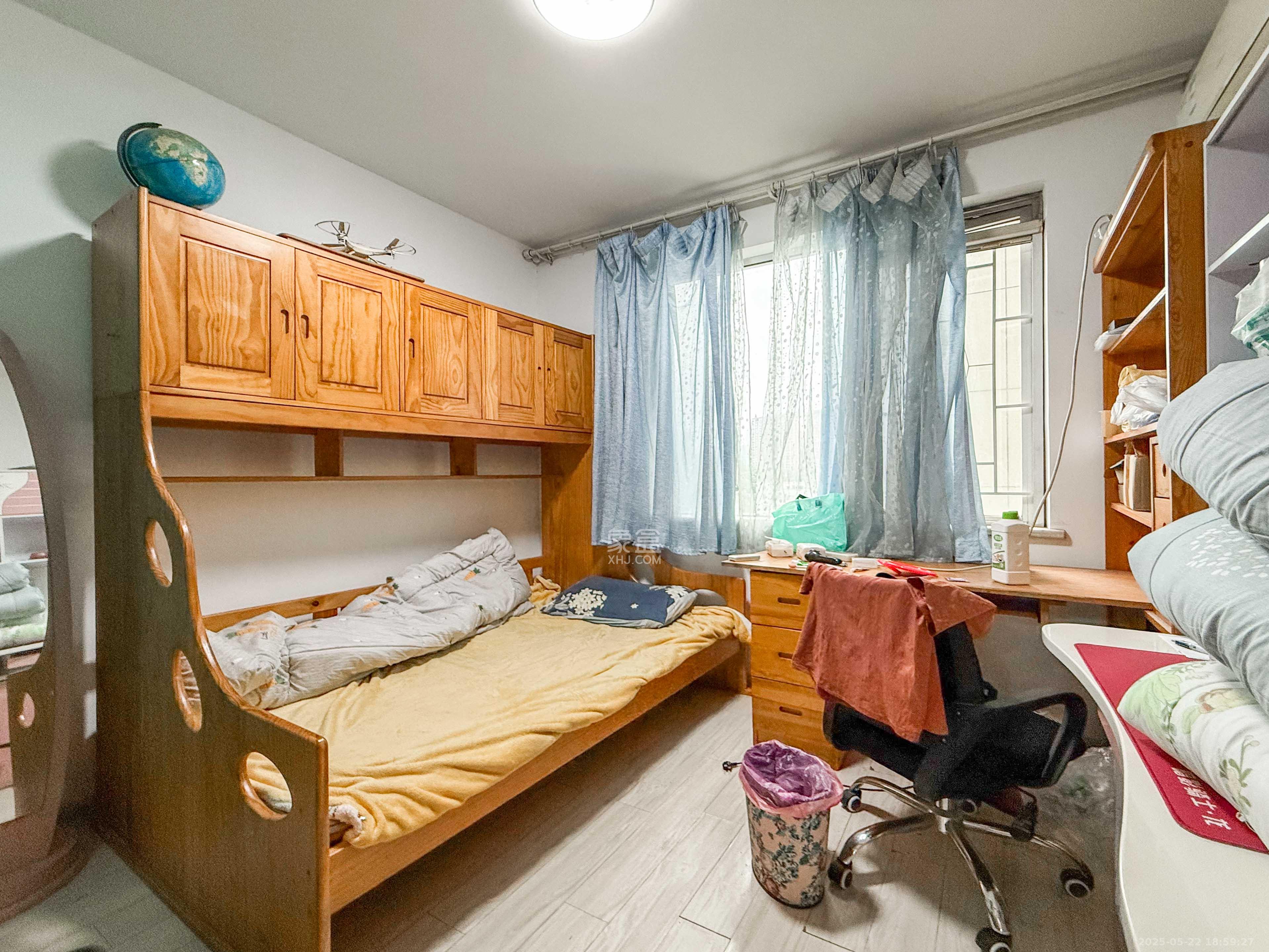 湘麓国际 4室2厅2卫 130.0万 湘麓国际 4室2厅2卫 130.0万卧室