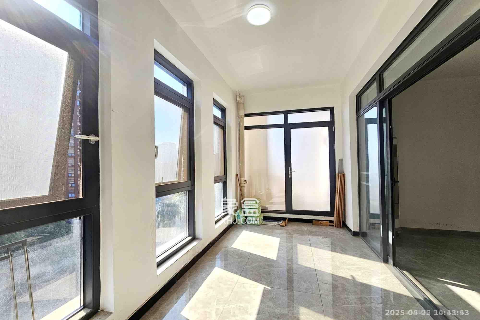 中隆国际御玺  4室2厅3卫    4500.0元/月室内图