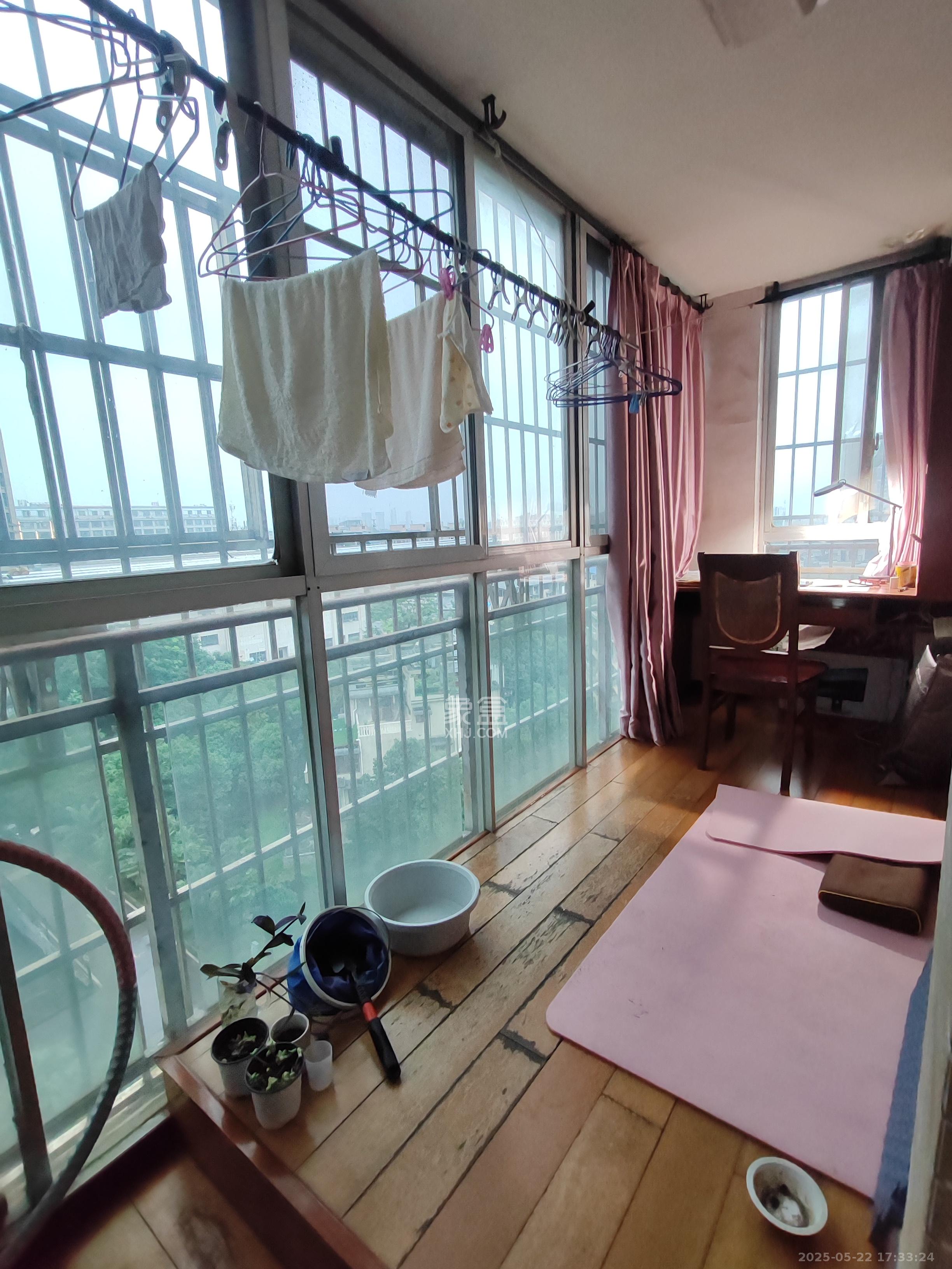 山水湾  2室2厅1卫   1750.00元/月室内图