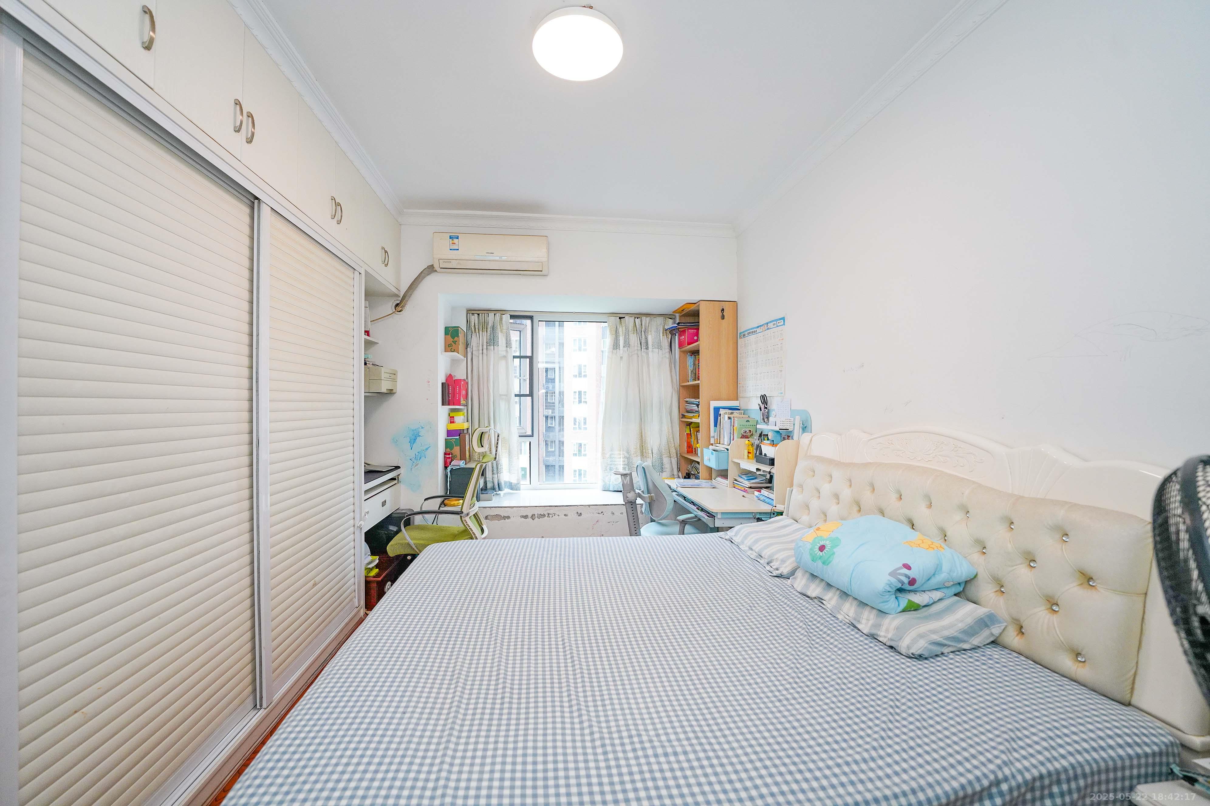 哈佛小镇(五矿哈佛小镇)  3室2厅1卫    69.8万 哈佛小镇(五矿哈佛小镇)  3室2厅1卫    69.8万卧室