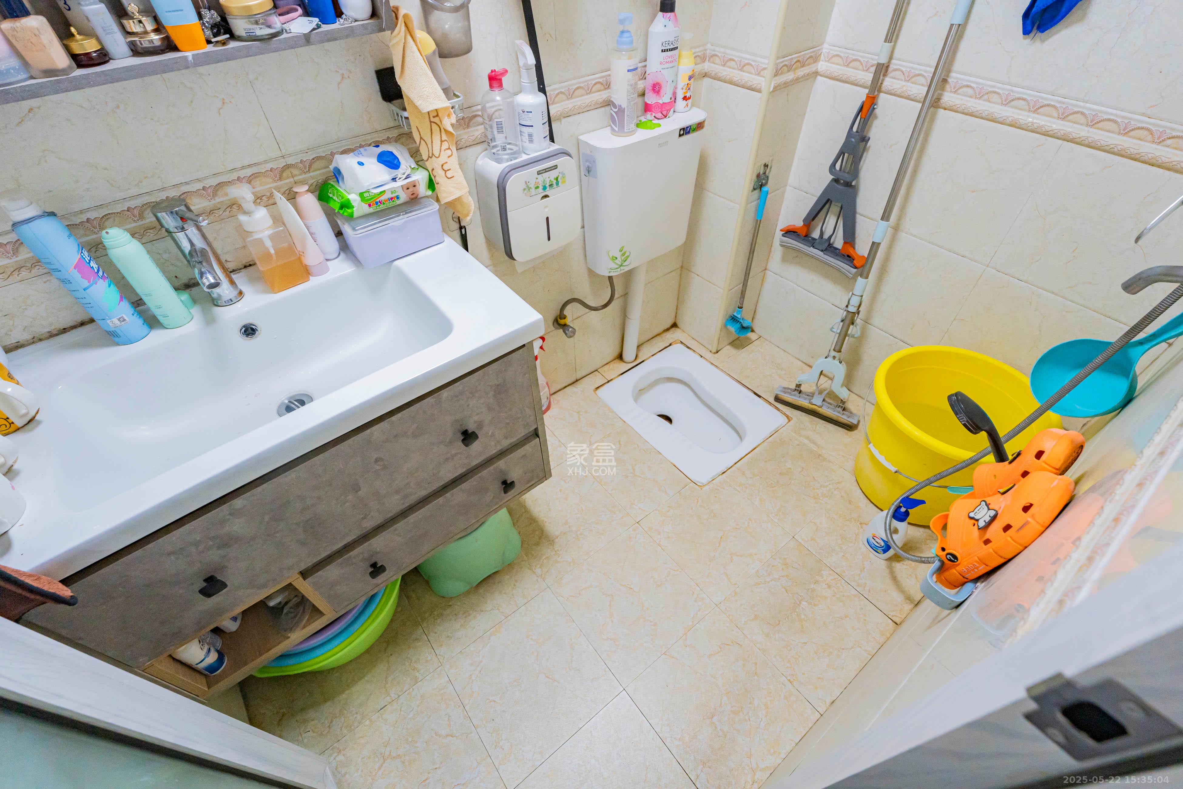 惜字公庄  3室1厅1卫   58.00万卫生间