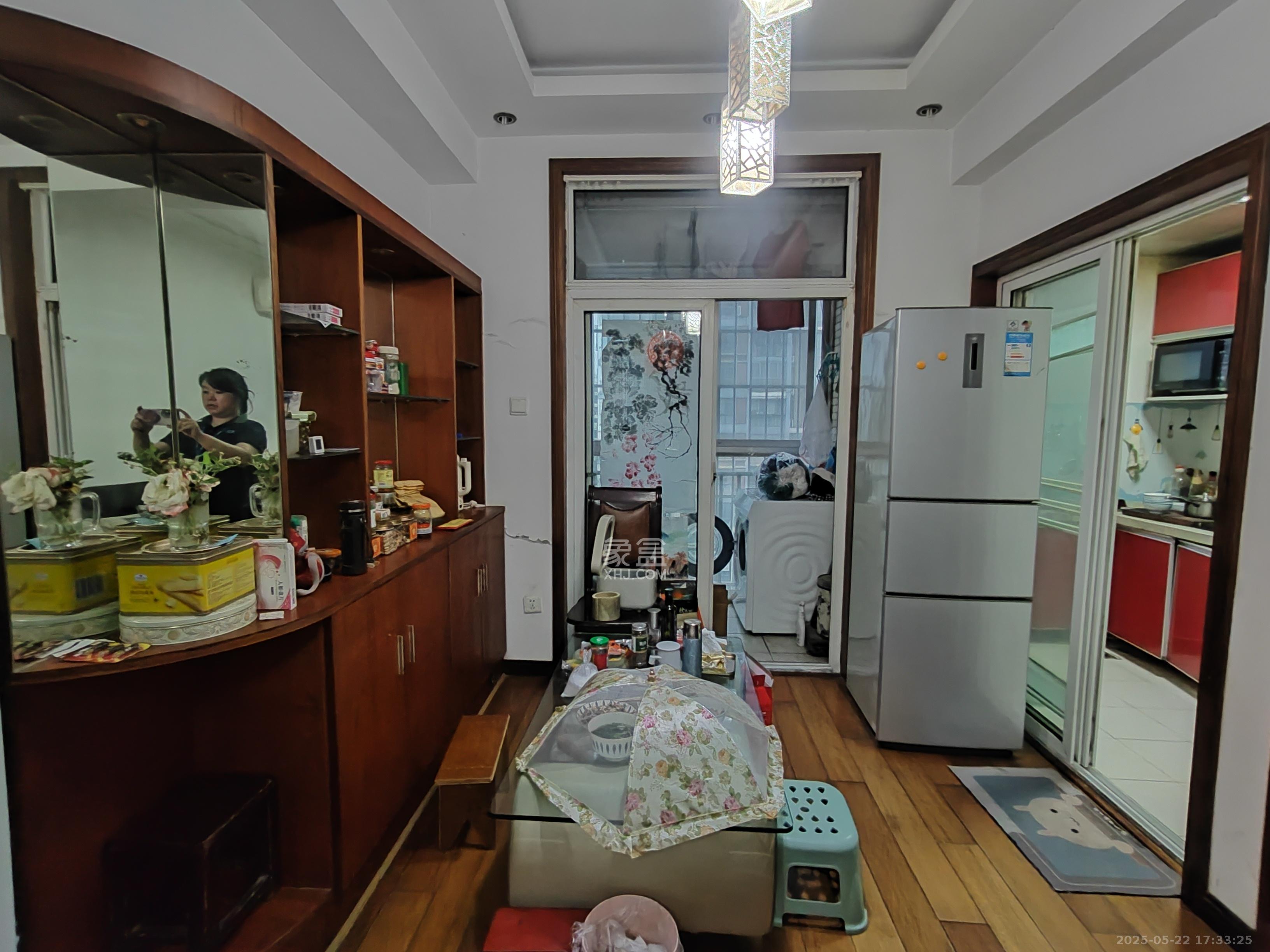 山水湾  2室2厅1卫   1750.00元/月室内图