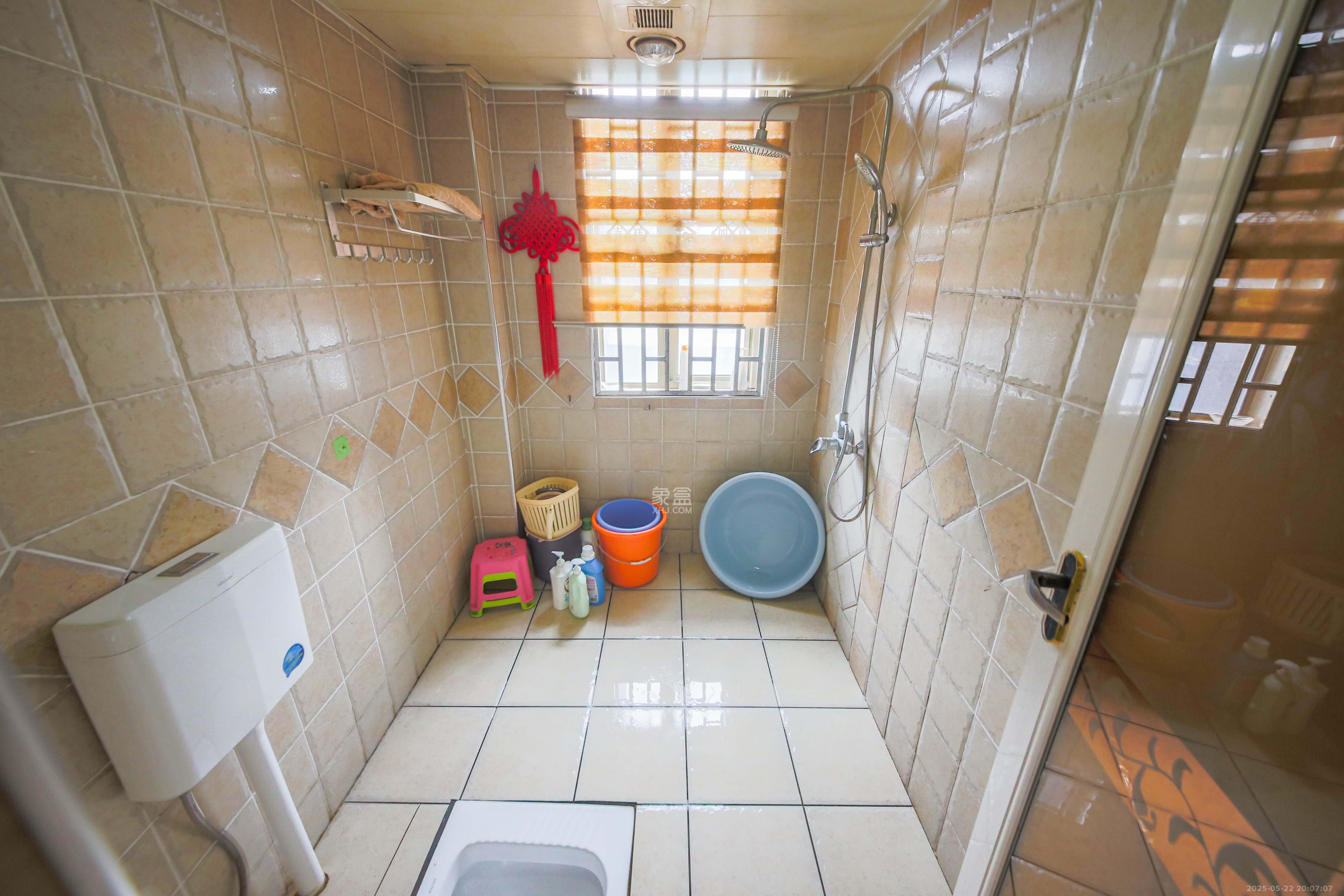 奥林匹克花园  3室2厅2卫    140.0万 奥林匹克花园  3室2厅2卫    140.0万卫生间