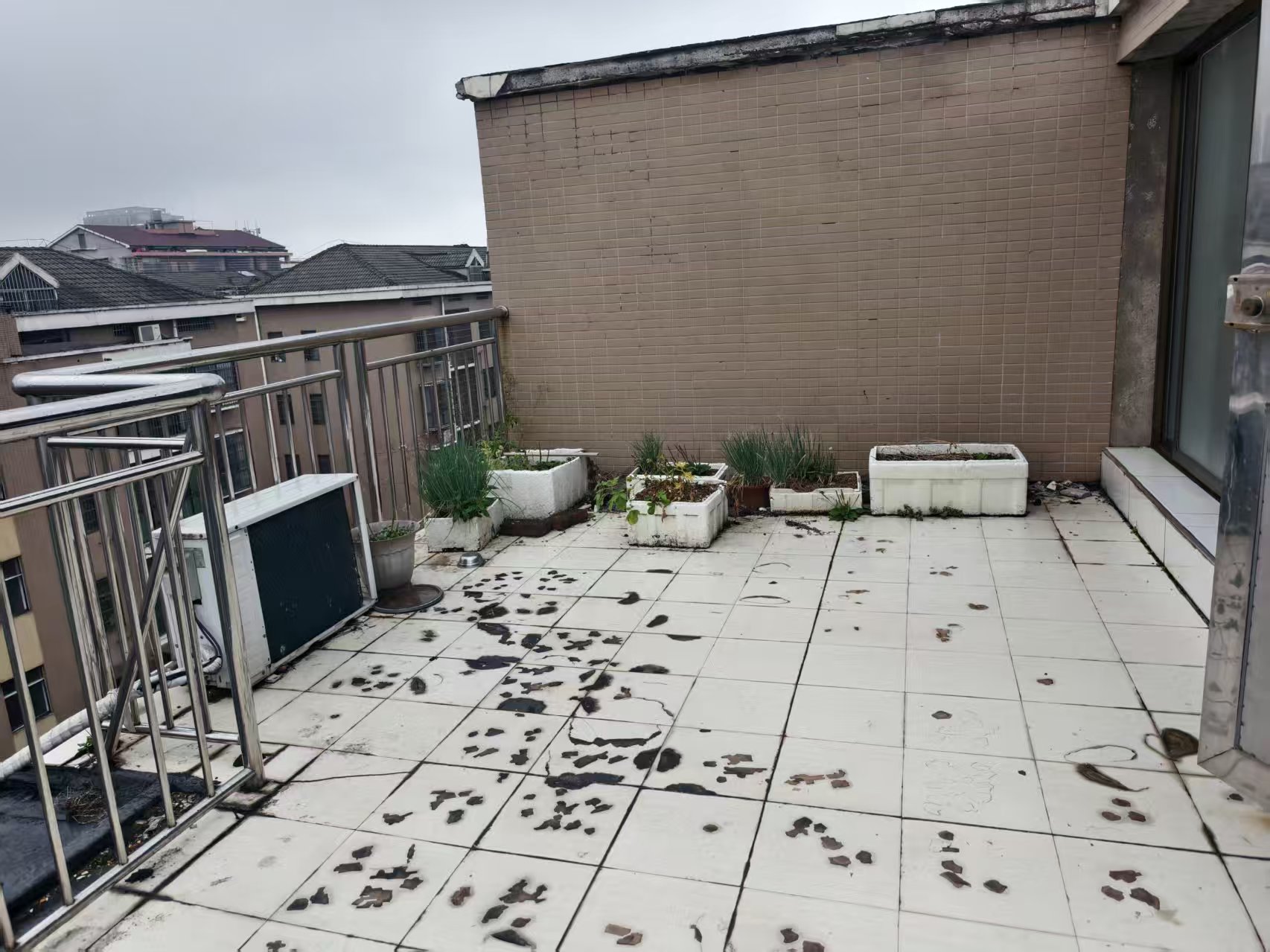 幸福里  3室2厅2卫    39.8万 幸福里  3室2厅2卫    39.8万室内图