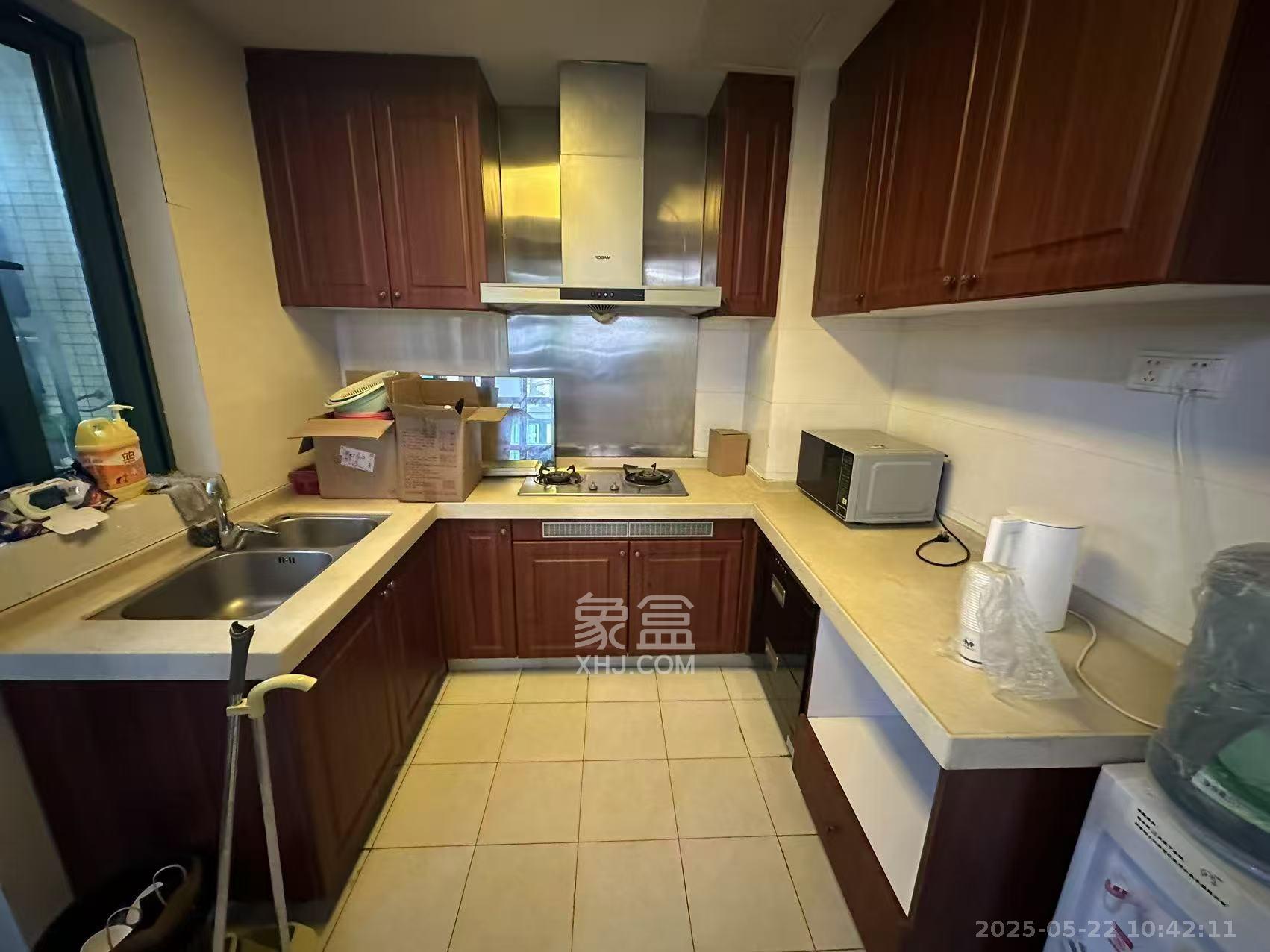 恒大绿洲 3室2厅1卫 2800.0元/月 恒大绿洲 3室2厅1卫 2800.0元/月室内图