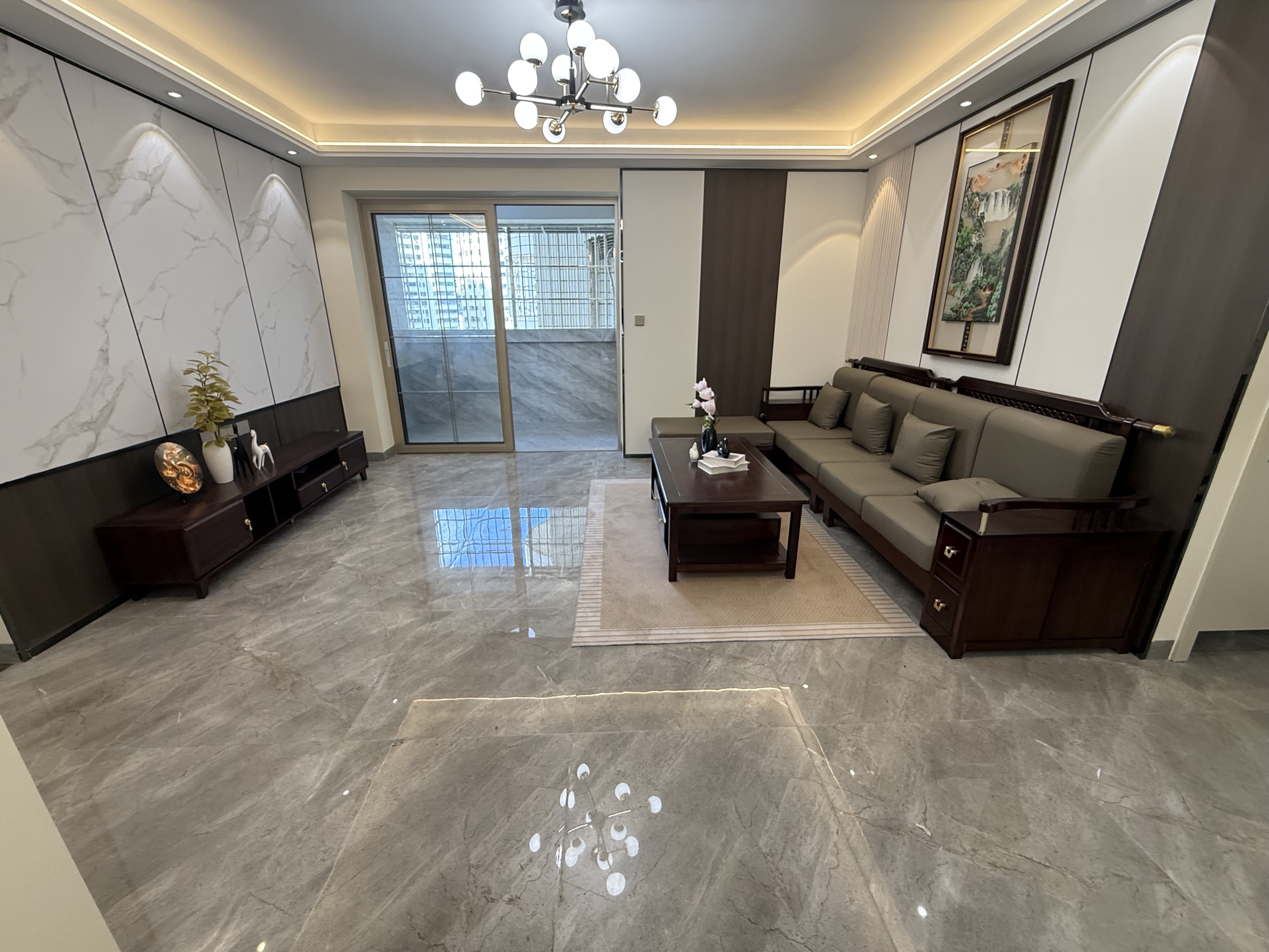 天龙阁 1室2厅1卫 139.0万 天龙阁 1室2厅1卫 139.0万客厅