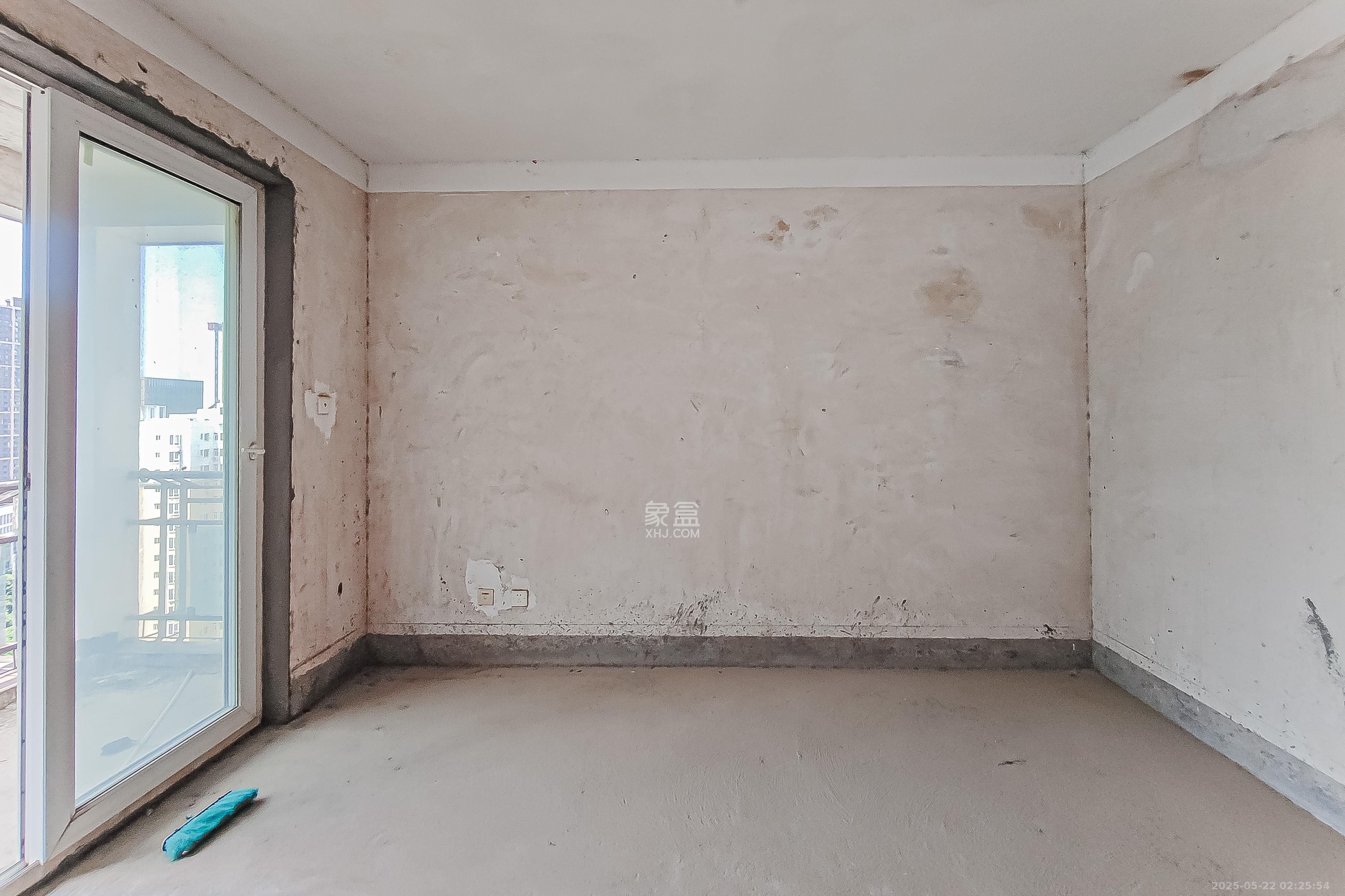 三重星都心  4室2厅2卫    165.0万卧室