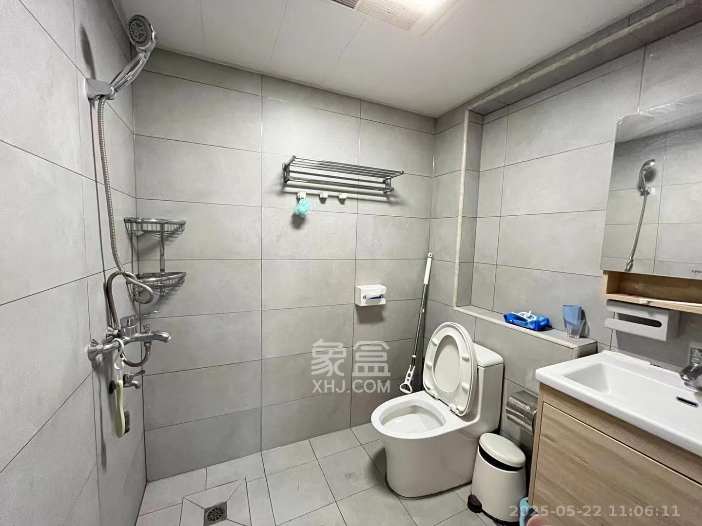 保利国际广场  1室2厅1卫    5500.0元/月 保利国际广场  1室2厅1卫    5500.0元/月室内图